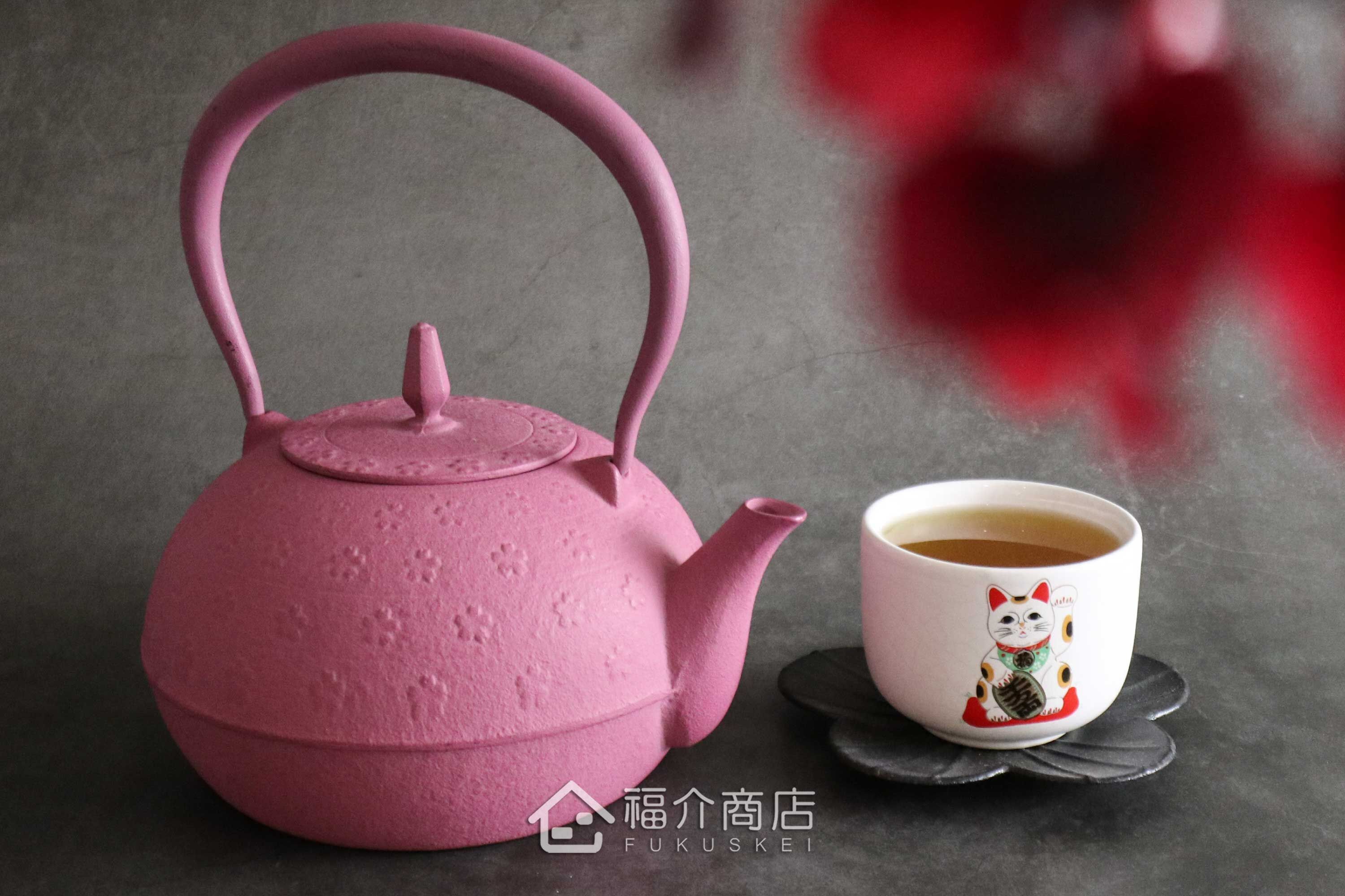 煮水泡茶用櫻花造型的粉紅色日本鐵壺