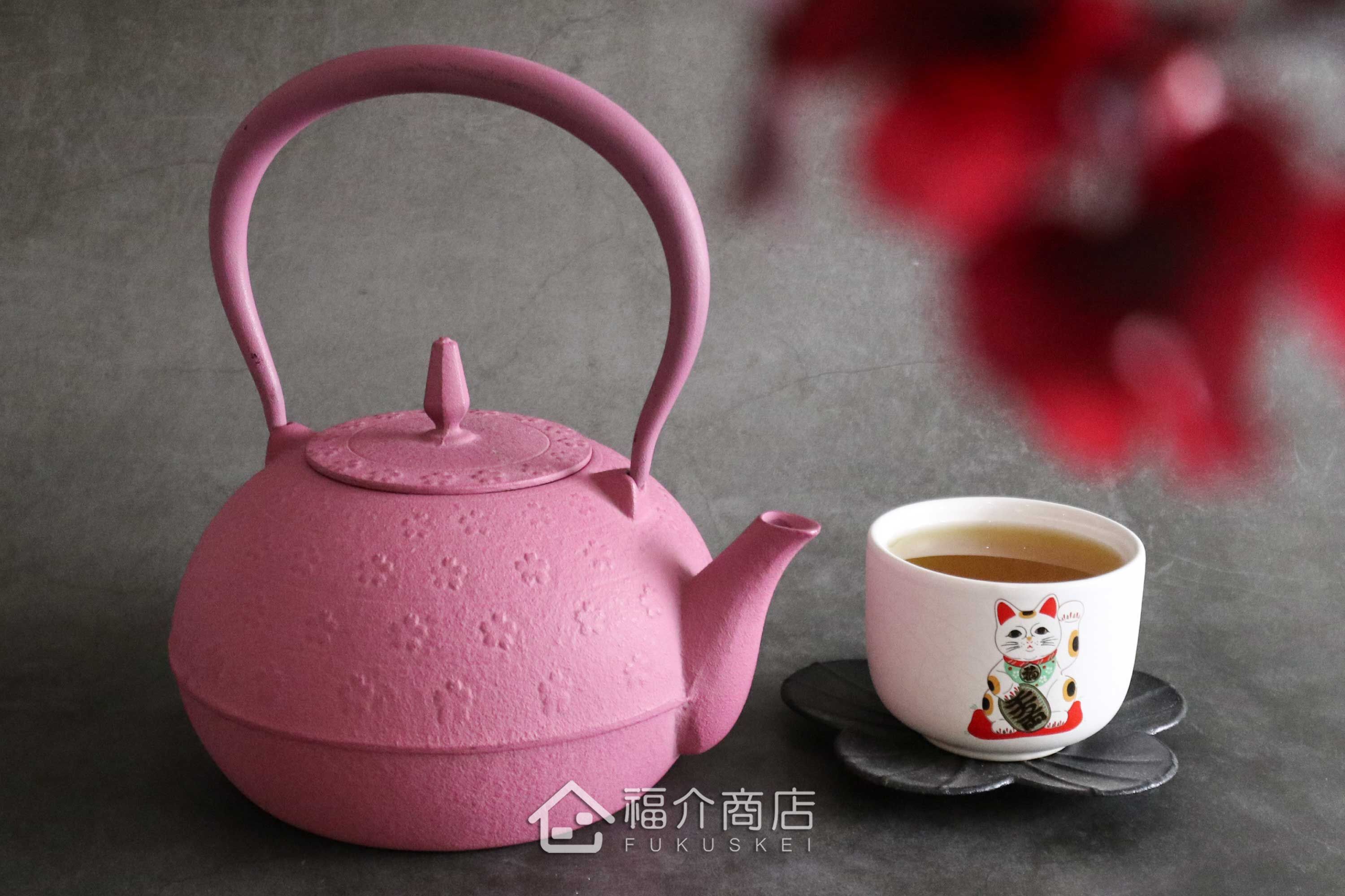 煮水泡茶用櫻花造型的粉紅色日本鐵壺