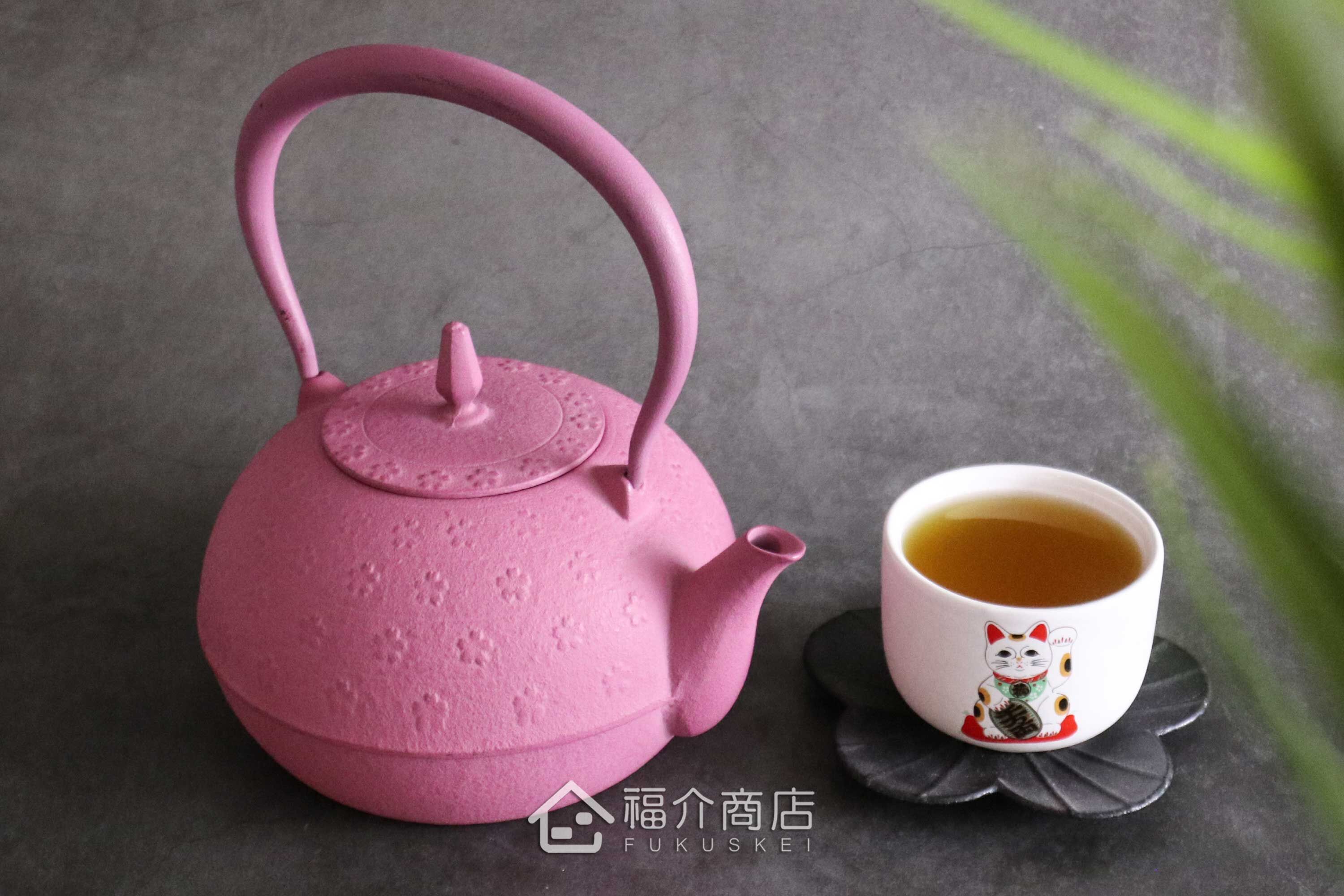煮水泡茶用櫻花造型的粉紅色日本鐵壺
