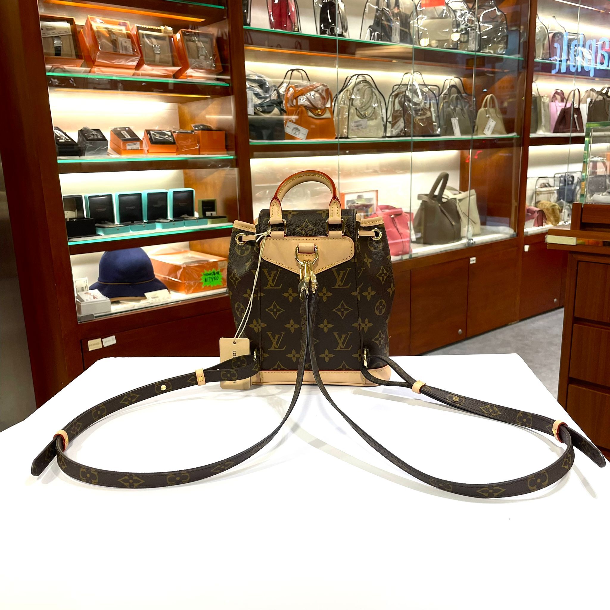 全新LV背囊/背包 M11199 MONTSOURIS BB MONOGRAM #兩年免費保養 #BRAND NEW #香榭站正品