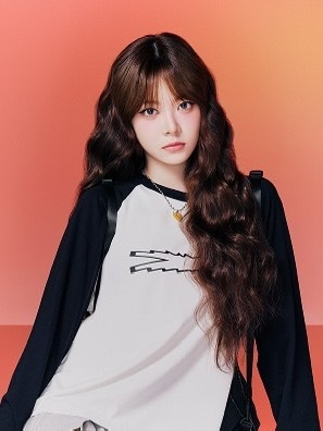 LE SSERAFIM × ZOZOTOWN 聯名 撞色 長袖 三色