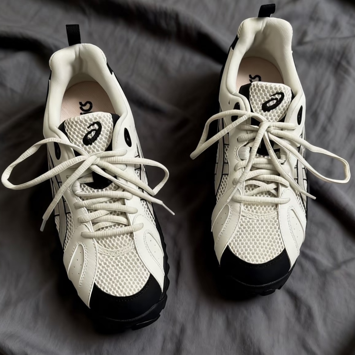 ASICS GEL-TRUCK 米白黑 網面拼接 老爹鞋 復古休閒 百搭 情侶鞋 1203A714-020