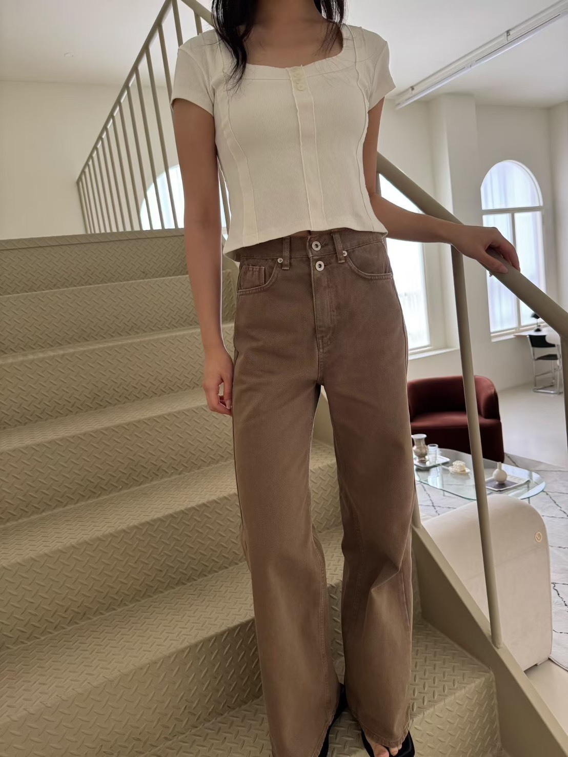 兩釦大地色牛仔長褲