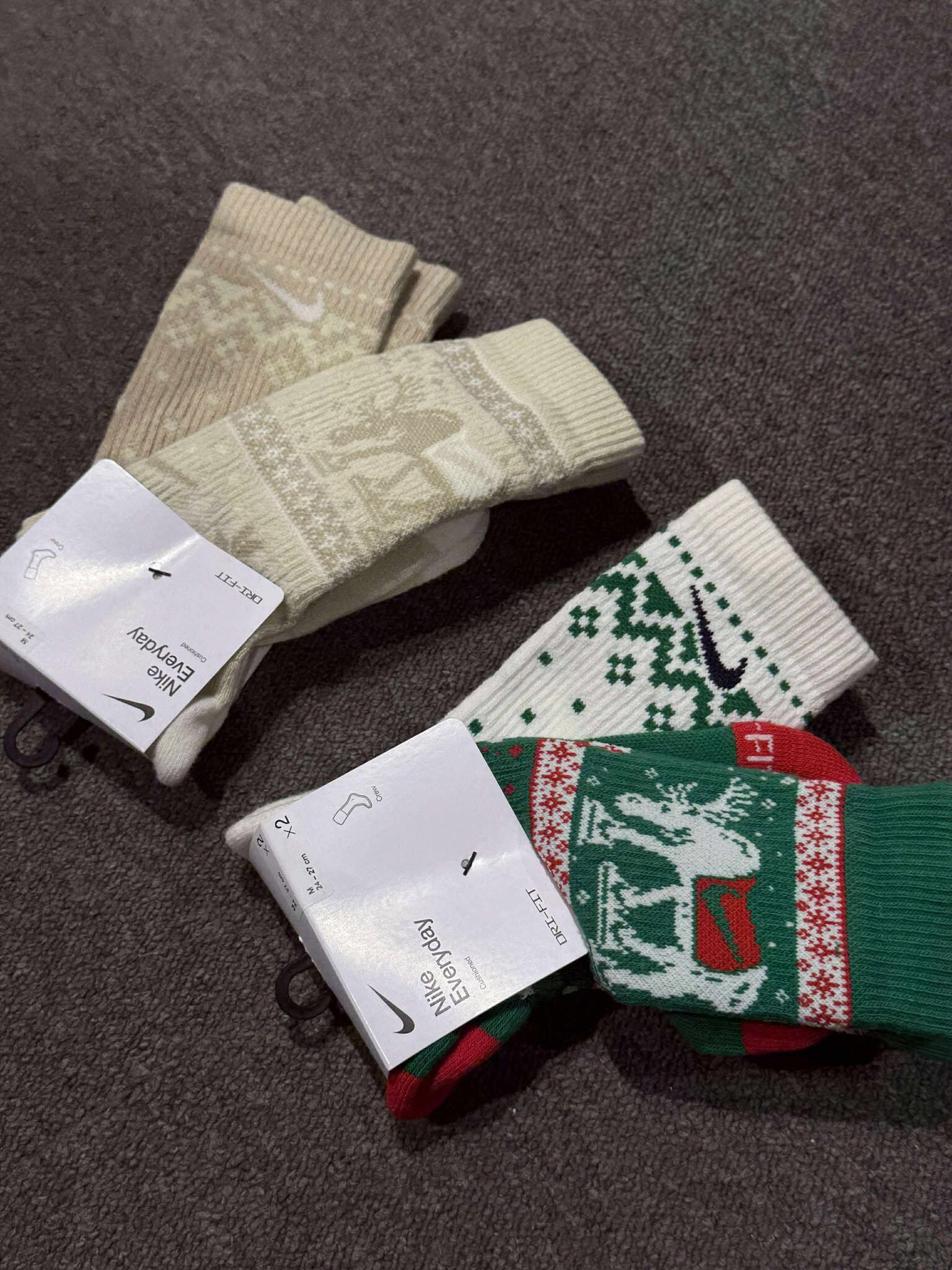 Nike Everyday Plus Cushioned 冬季 長襪 【淺卡其/沙漠卡其 HV6939-902】、【松綠/米白 HV6939-901】