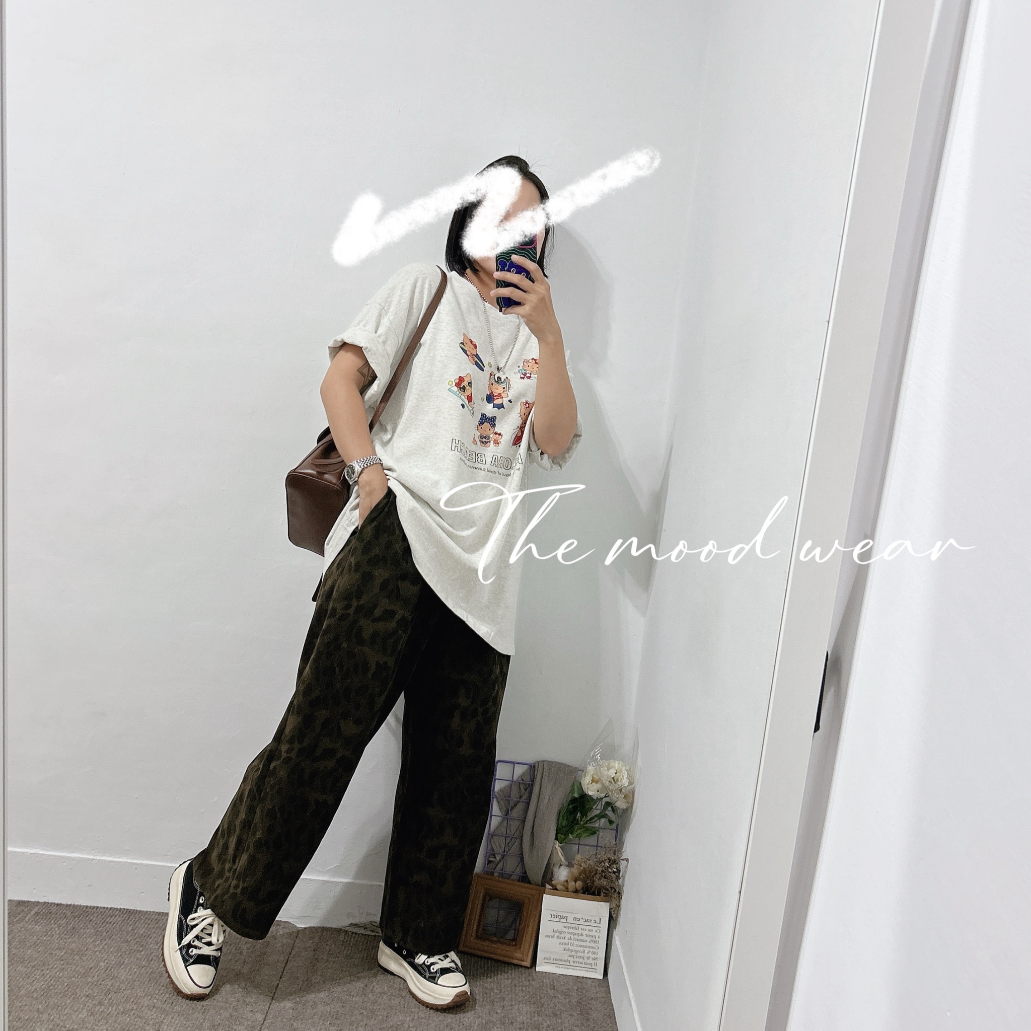 渡假貓咪挺版棉Ｔ休閒寬鬆(可可/紫色/淺米灰)