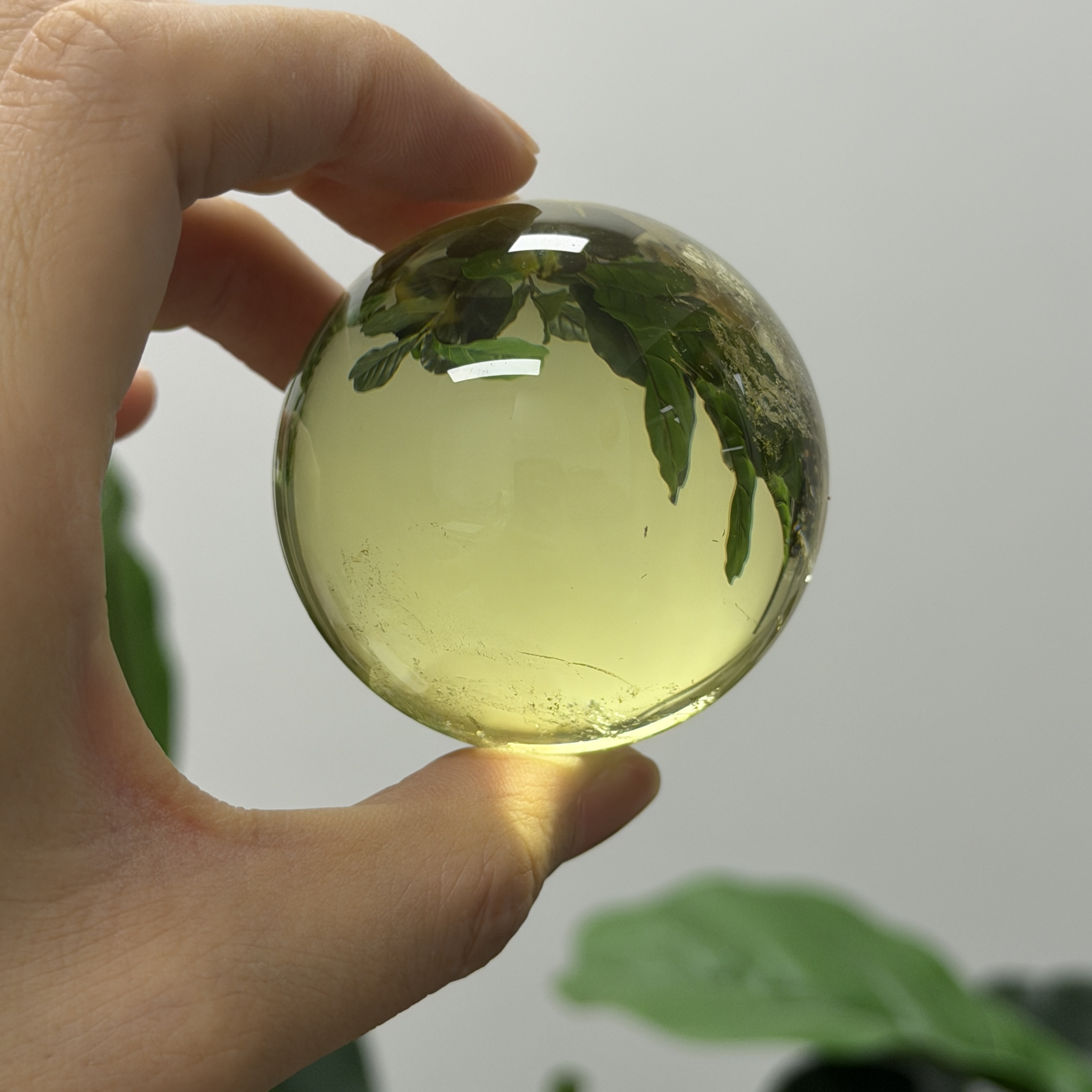 黃水晶球 5.2cm C1765