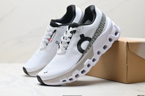On monster 2 昂跑 戶外街頭機能風新興品牌輕便低幫跑步鞋首發實拍鞋款以網球為靈感的運動休閒鞋 大膽的復古外觀與革新科技融合 助力運動生活的活力探索