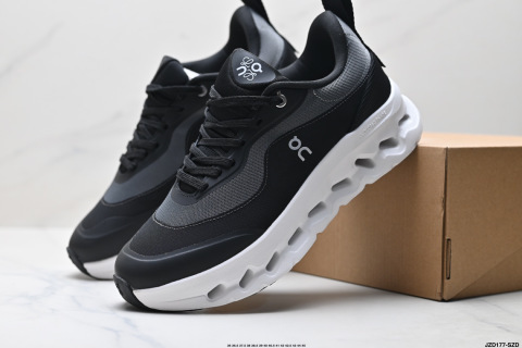 On昂跑tilt 2.0 羅意威 聯名輕量運動休閒鞋 腳感很舒服 鞋底柔軟且包裹性好 上腳顯腿長不管休閒還是運動都很百搭 是最好看最顯質感的顏色