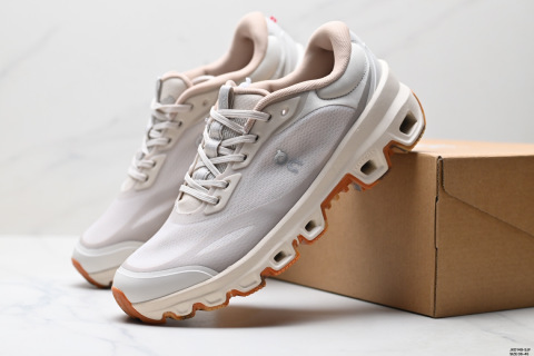 On昂跑 x LOEWE羅意威 venture 2.0 圓頭系帶 低幫休閒鞋腳感很舒服 鞋底柔軟且包裹性好 上腳顯腿長不管休閒還是運動都很百搭 是最好看最顯質感的顏色