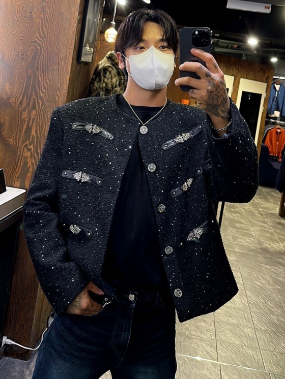 金色皮革粗花呢小香外套