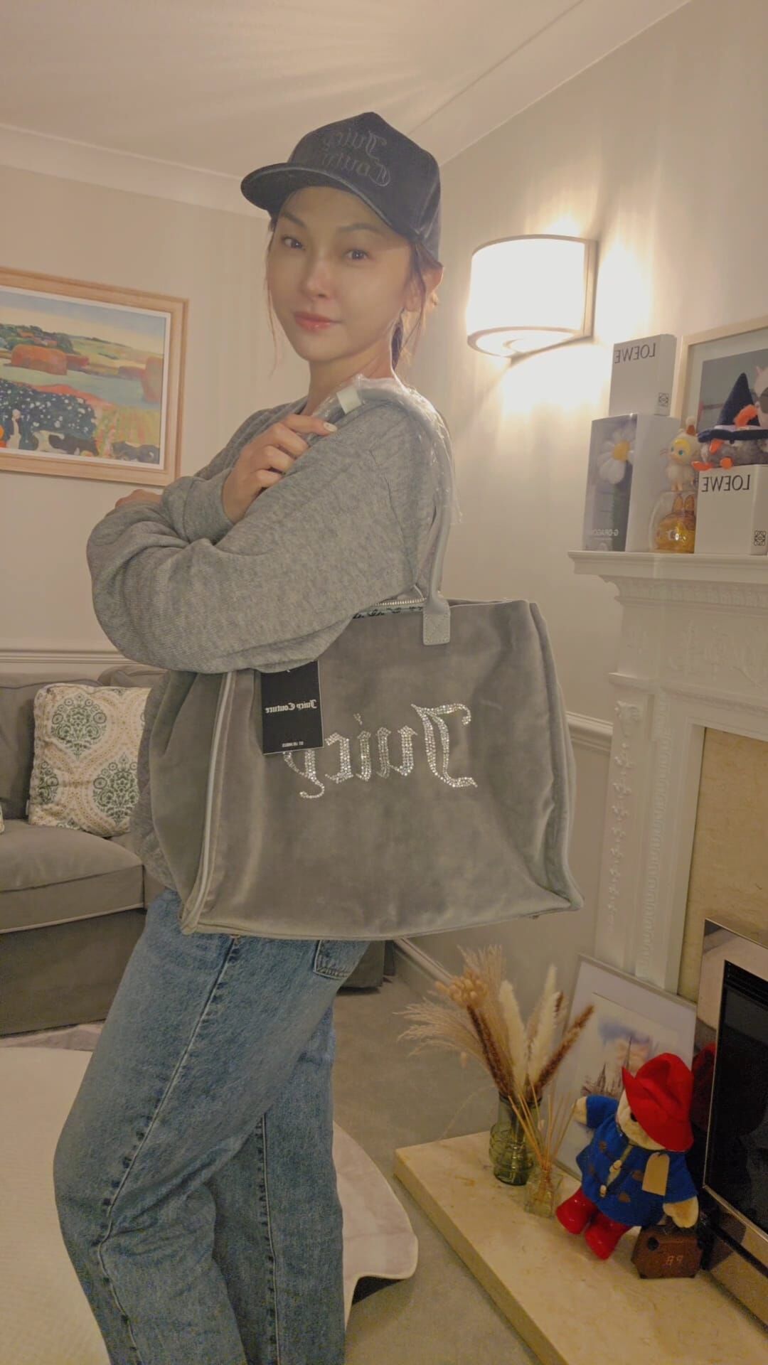 英國代購 (獨立訂單)-JUICY COUTURE Grey Iris Velvet Shopping Bag With&nbsp;Mini&nbsp;Wallet
