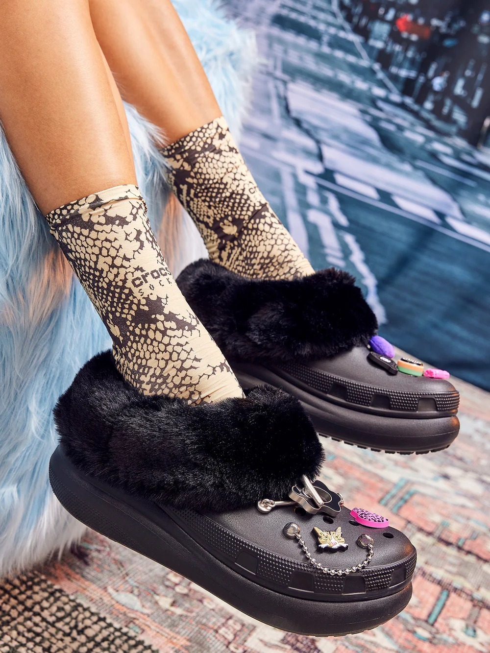 【現貨】CROCS Classic Furever Crush H100764 毛毛襯裡洞洞鞋