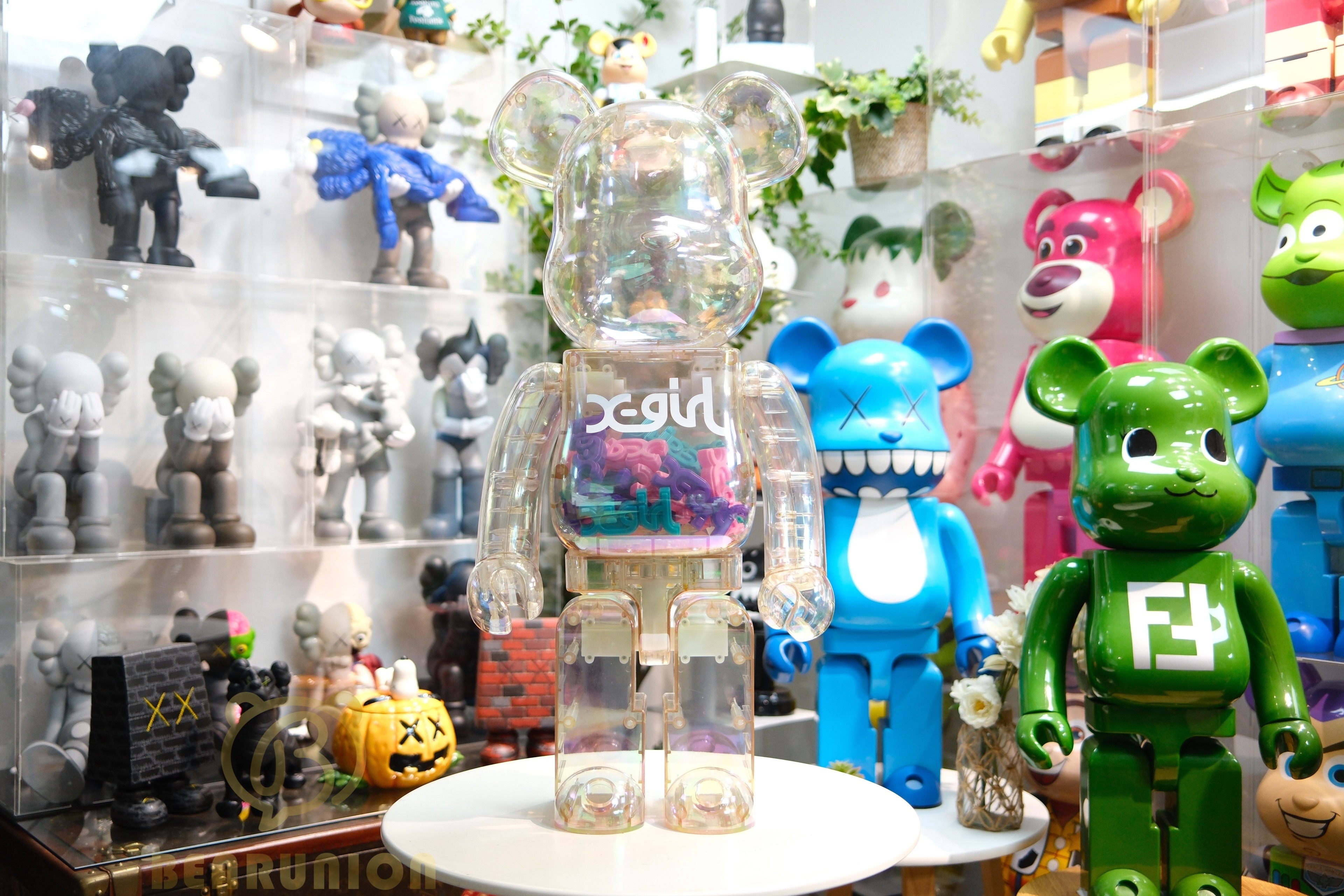 🥇現貨🥇Bearbrick 1000% X-girl