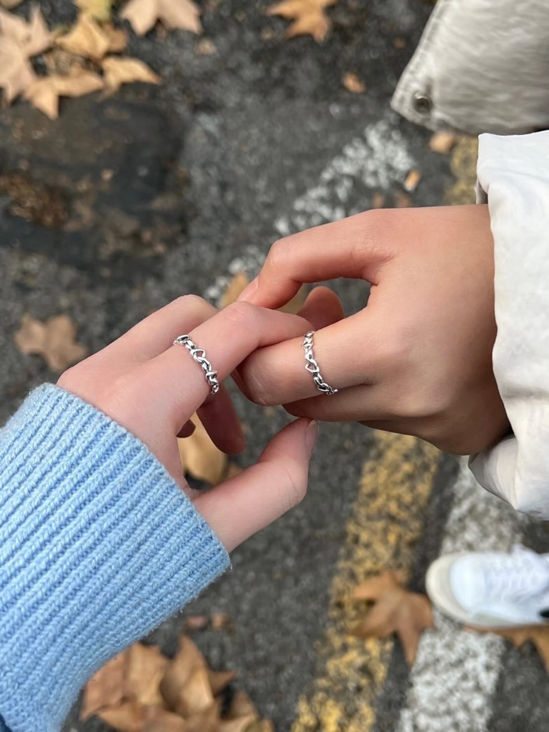 PANDORA 潘多拉 心意交織 莫比烏斯環 925銀 戒指 銀色 不可調節