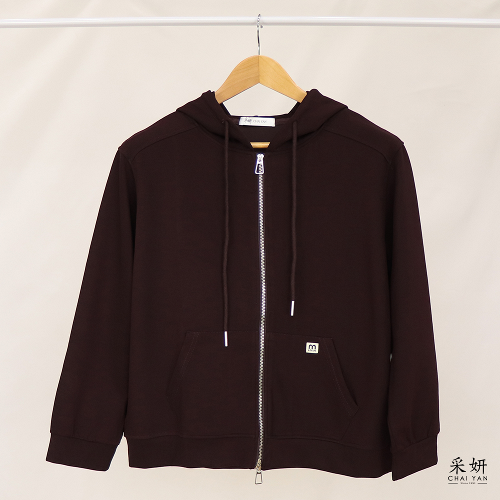 素色布標雙口袋拉鍊抽繩連帽外套