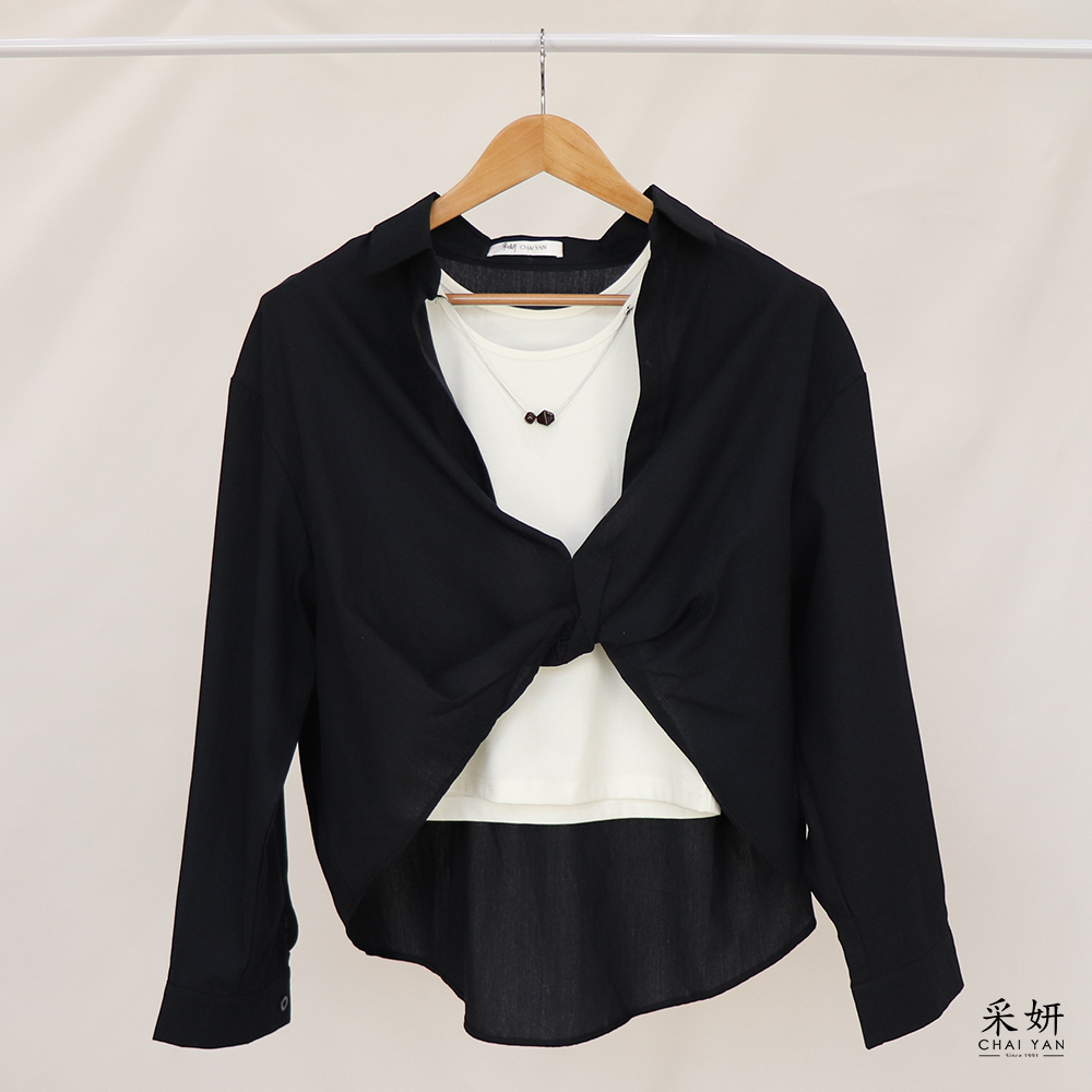 二件式 落肩深V領長袖襯衫上衣+幾何吊墜寬肩帶背心