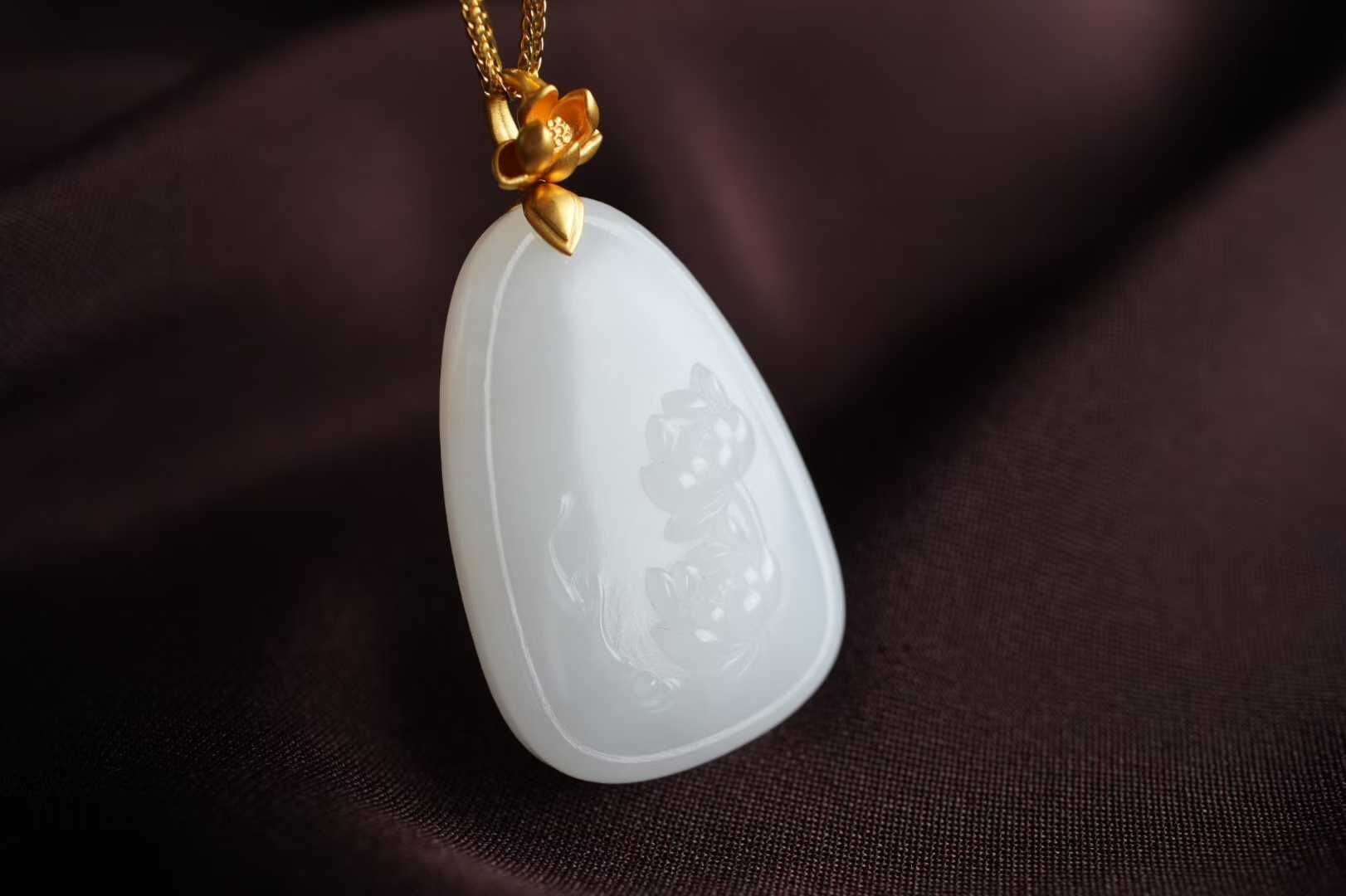 ​924410 和田玉羊脂玉“好運連連”吊墜