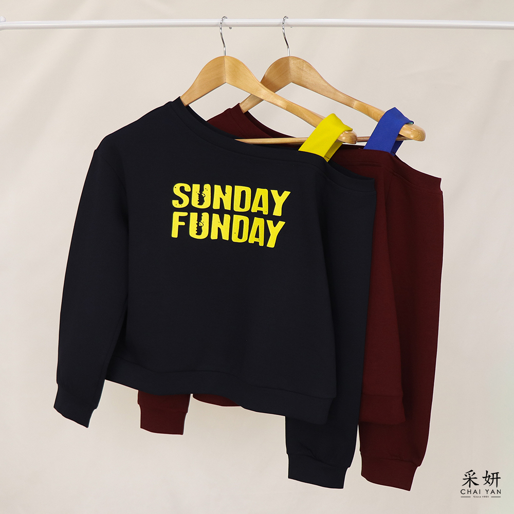 跳色字母印花滑棉斜肩長袖上衣