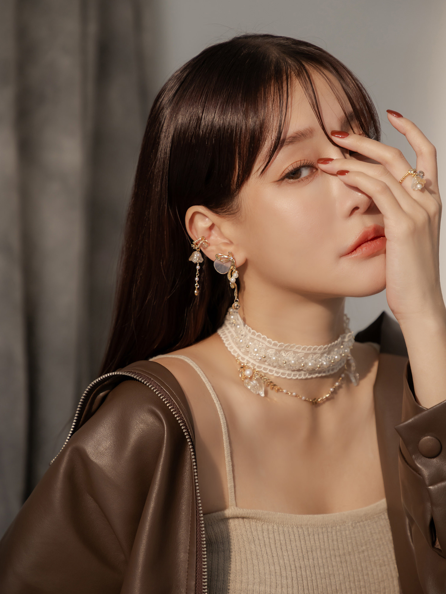 落葉微光。MUCHAT手作14KGP天然貝殼蝴蝶純銀針耳環