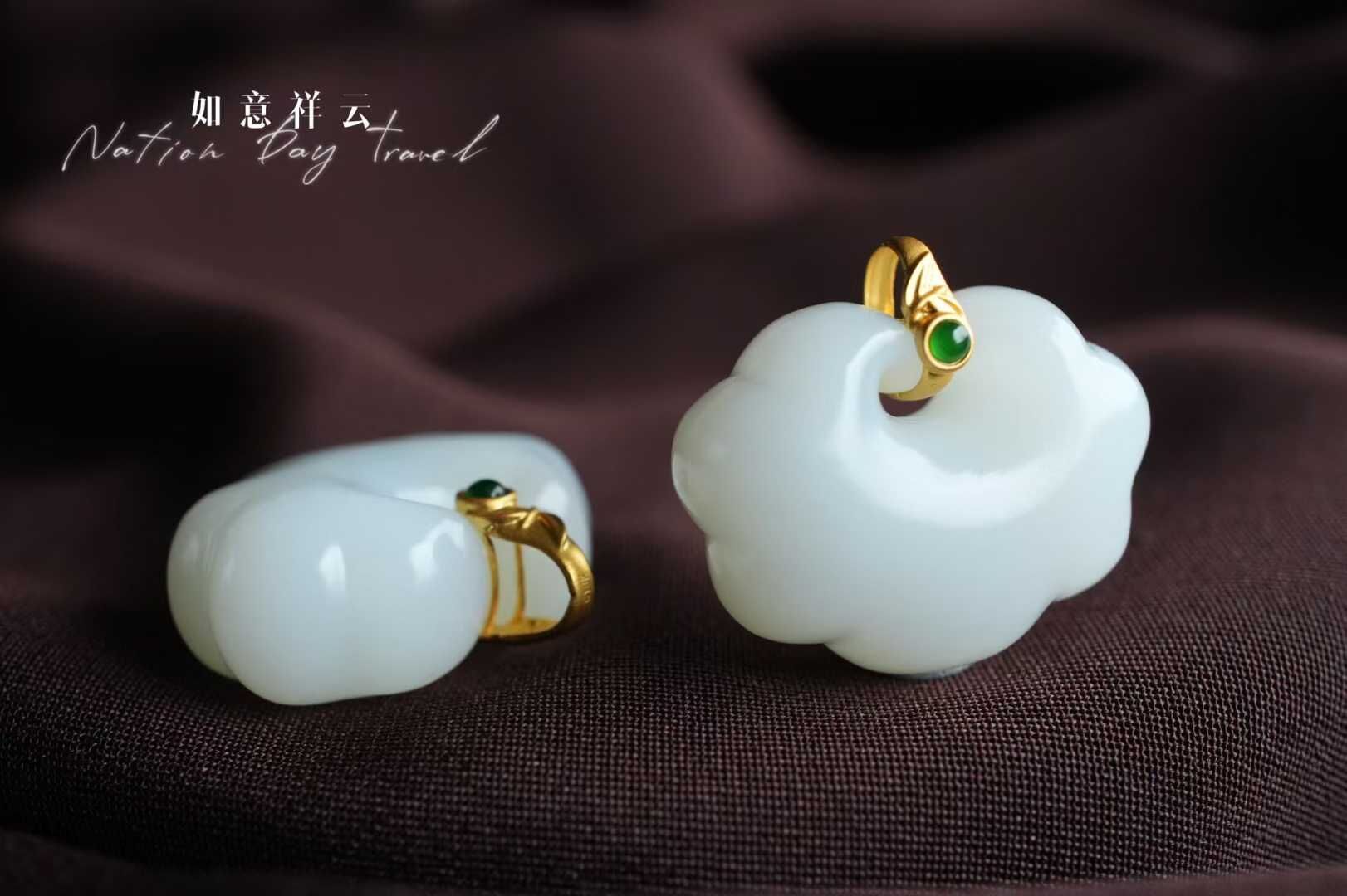 92449 和田玉羊脂玉“小胖墩”祥雲吊墜