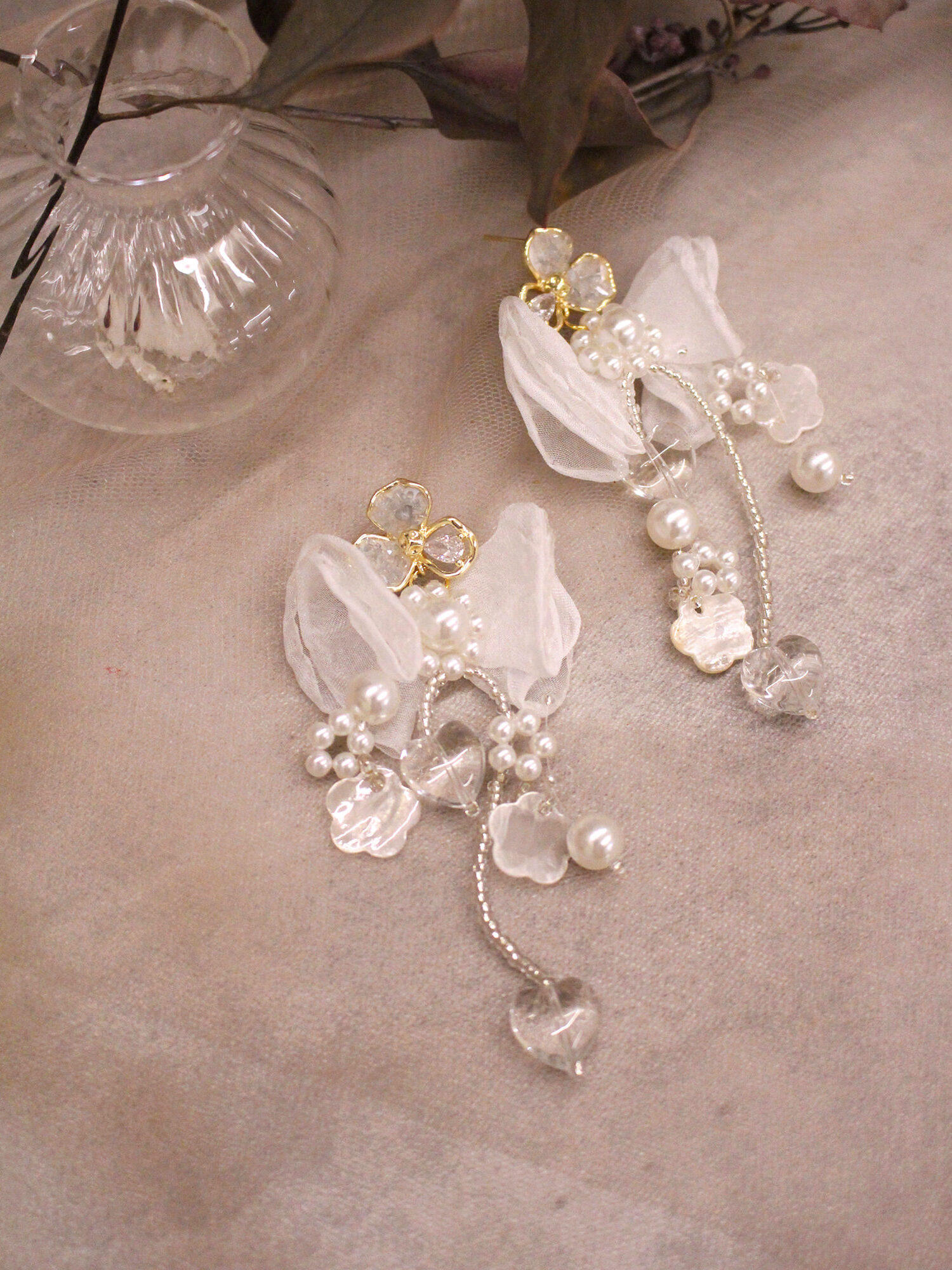 以花為名。MUCHAT手作14KGP貝殼花片流蘇純銀針耳環