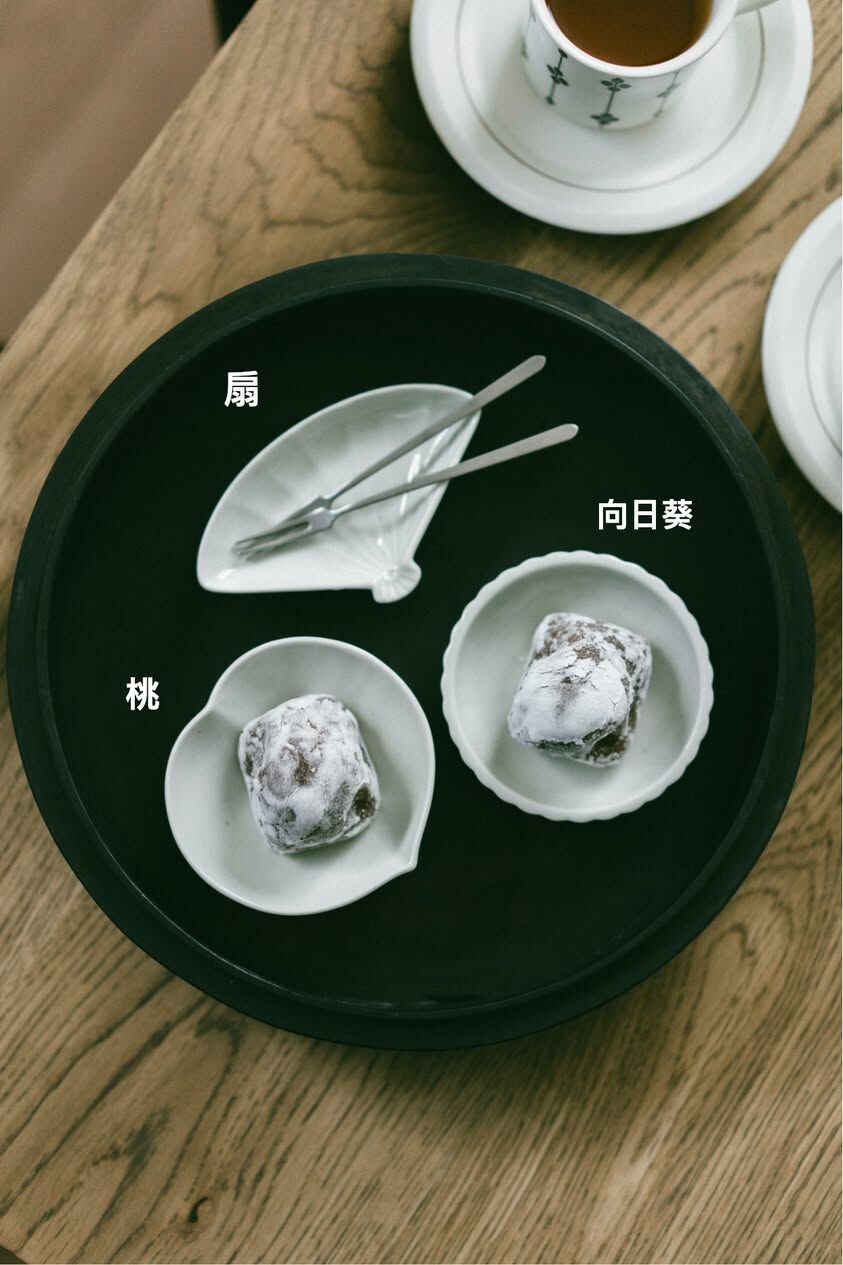 東屋天草陶石淺白灰豆皿