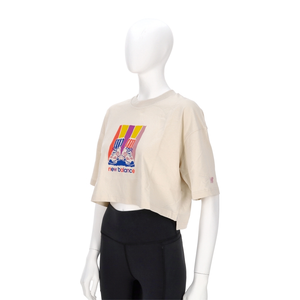 New Balance 女款 米白色 NB 漸層 印花 圖案 短版T 上衣 休閒 短袖 WT53904LIN