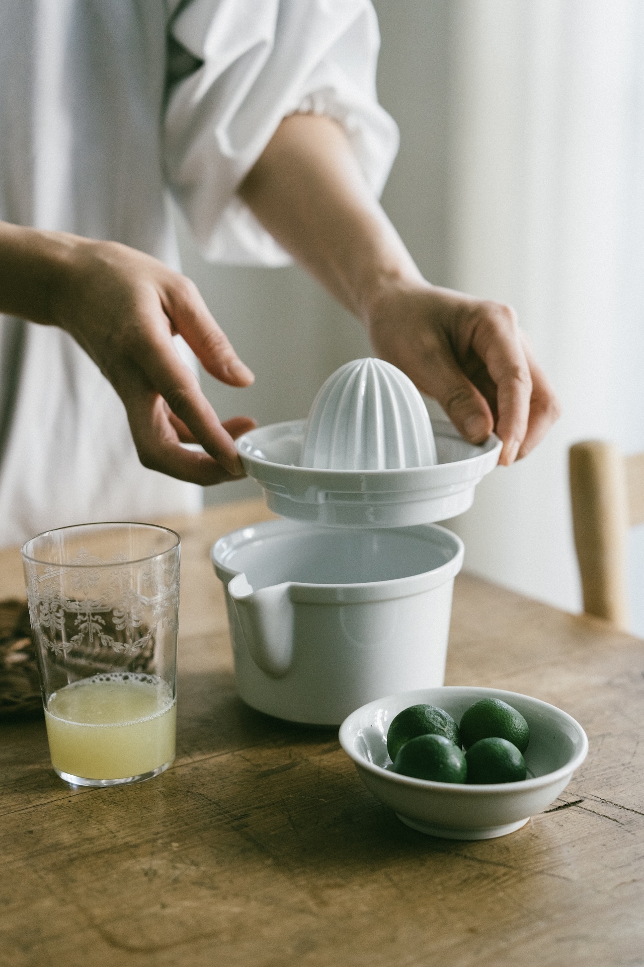 東屋天草陶石白磁榨汁器