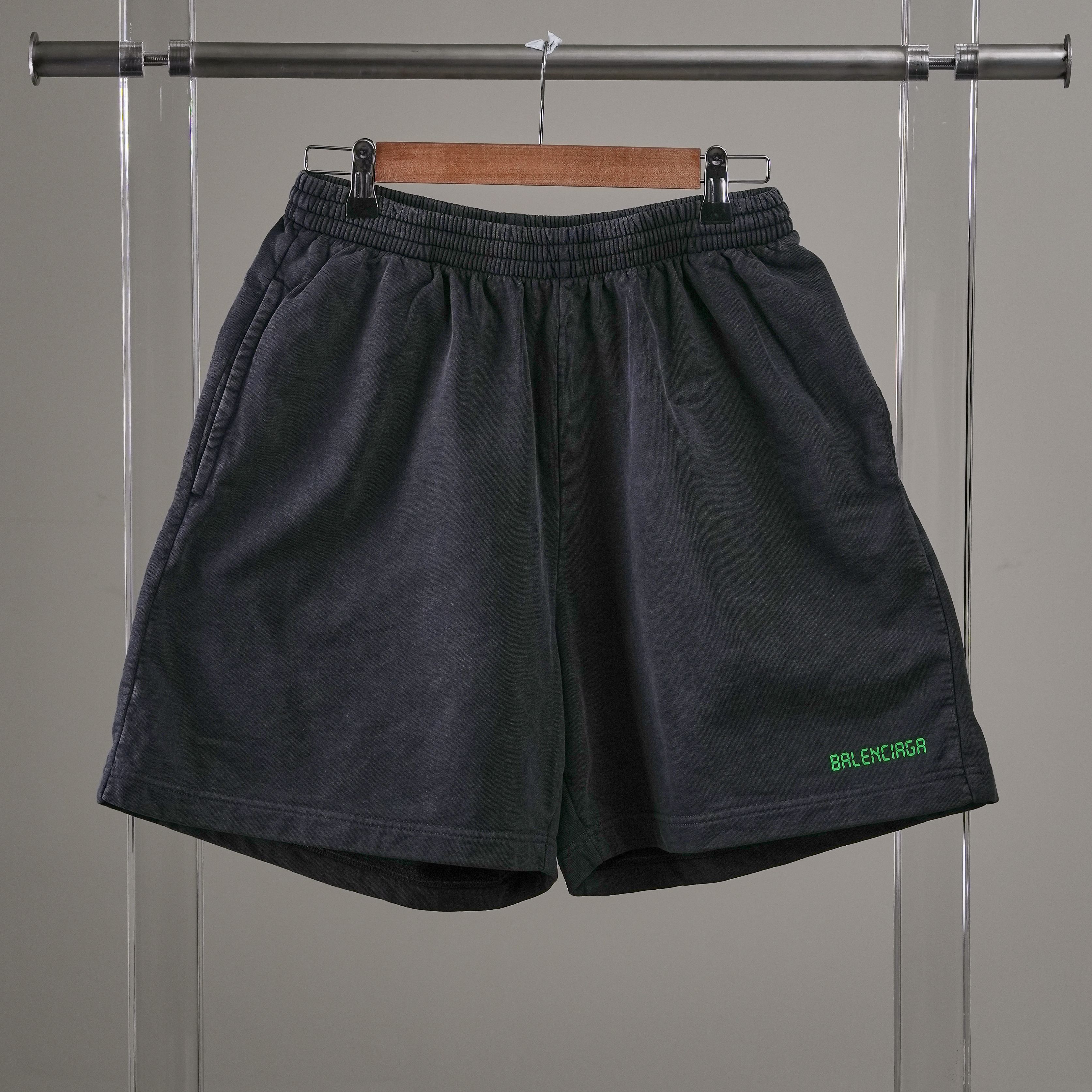 Balenciaga 綠色logo水洗短褲#XS