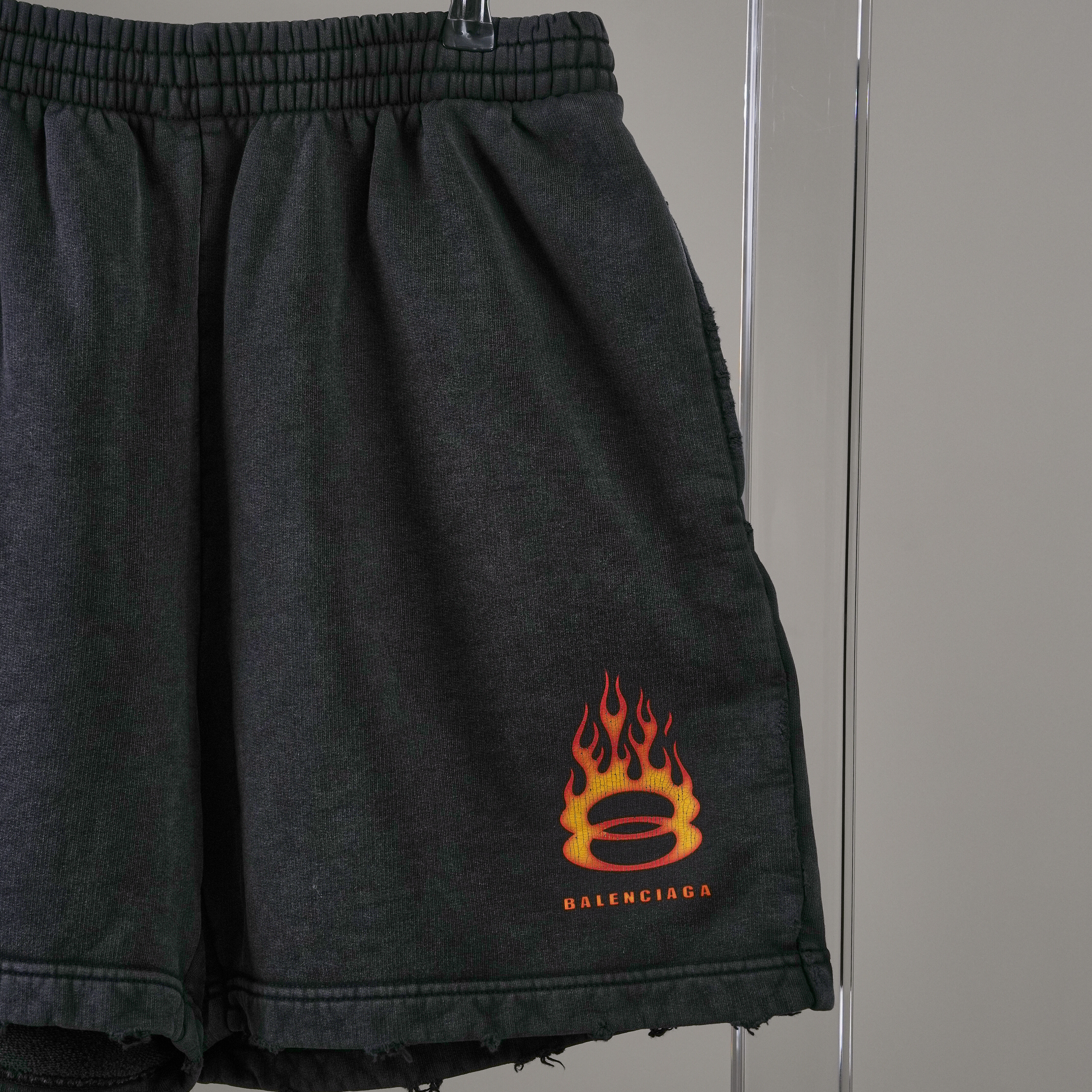 Balenciaga 黑色火焰短褲#XS