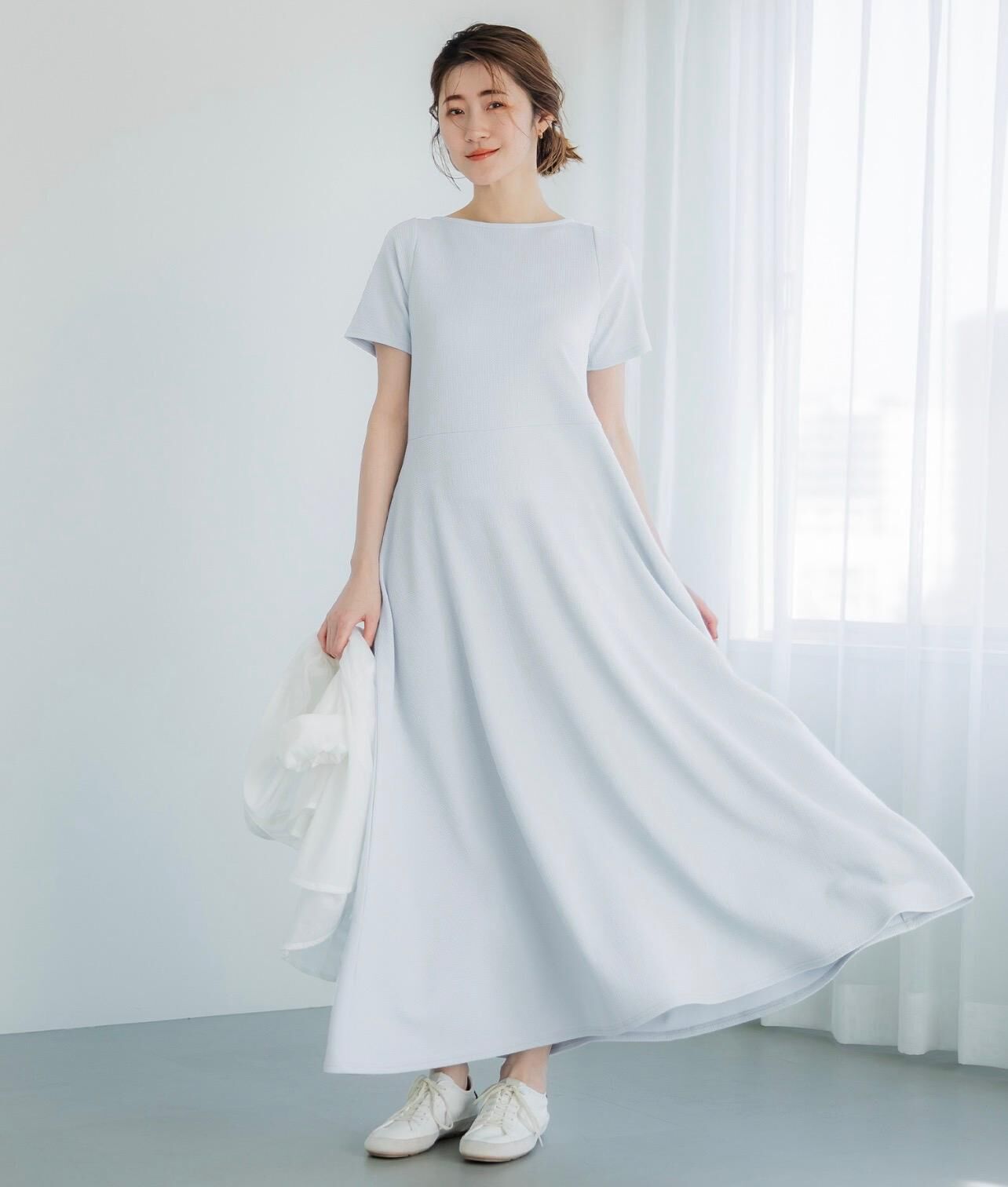 【預購】JN100806 coca 壓花連身裙