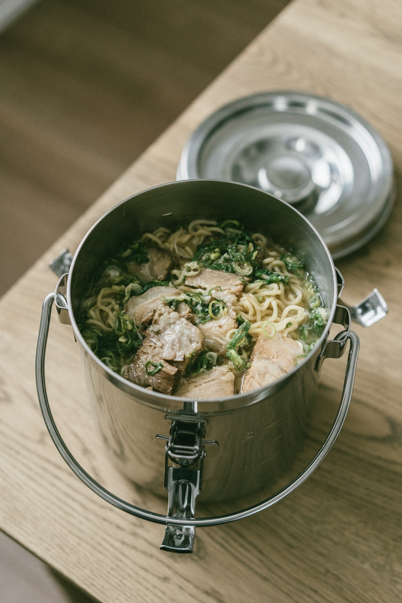 本間製作所日本製仔犬印可密封可直火19-0不鏽鋼外帶提鍋