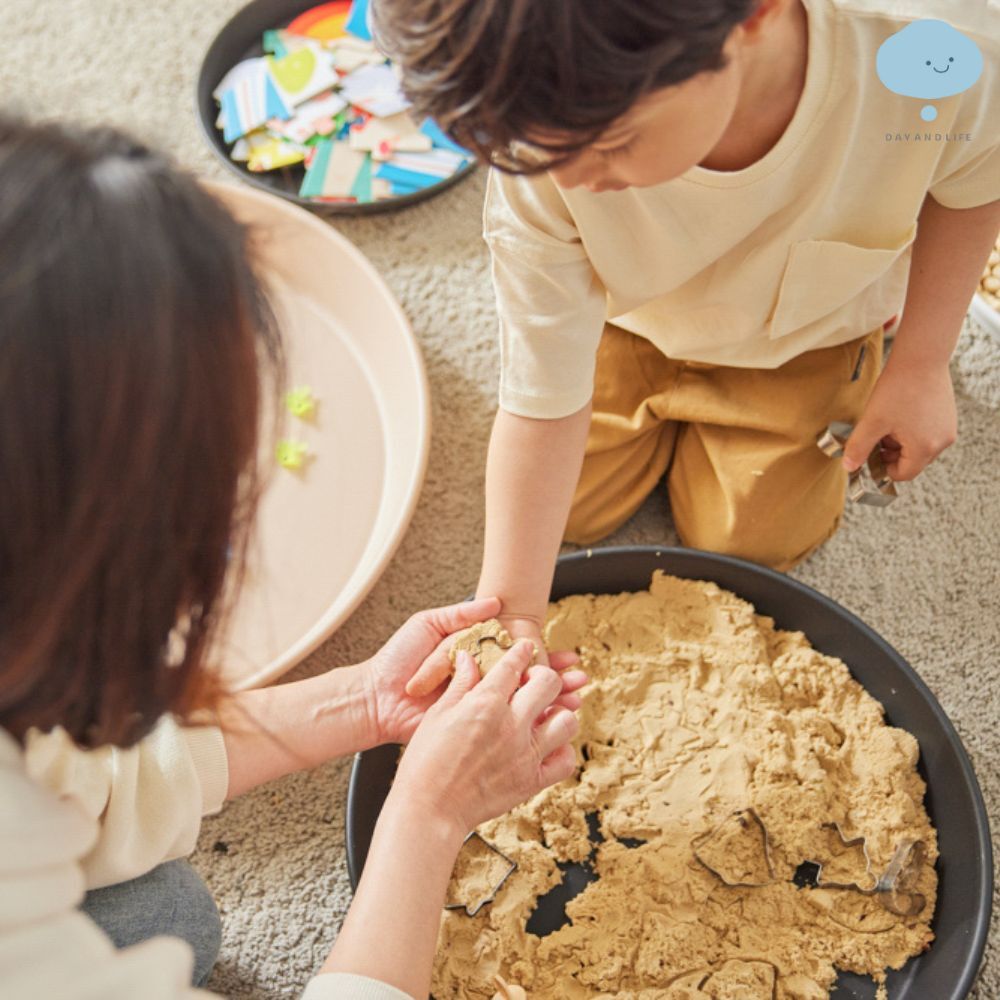 玩玩 Play 感官遊戲系列,孩子專注玩耍、家長陪伴互動,創造親子共樂的美好時刻