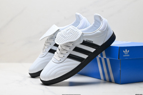 Adidas Originals Samba LT W 漆皮森巴系列紳士道德訓練足球風格百搭低幫休閒運動鞋呢隻滑板鞋盡商量超鎖扣縫線配綴綴，無縫觸感柔軟皮革飾條及標誌性三條紋，令外觀更加精緻 常規版型鞋帶麂皮鞋墊橡膠鞋底