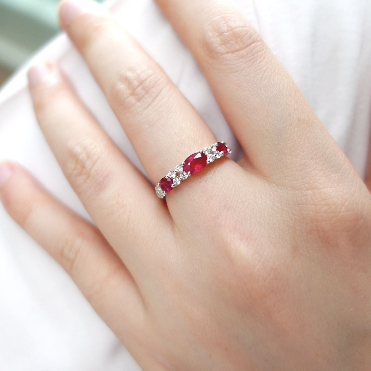 18K金天然紅寶石鑽石排戒