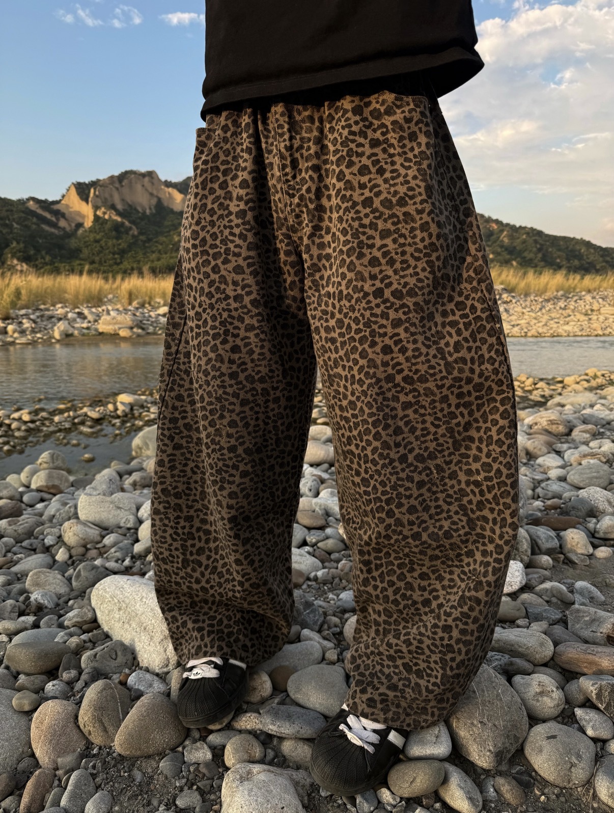 (現貨) 韓系復古豹紋彎刀褲