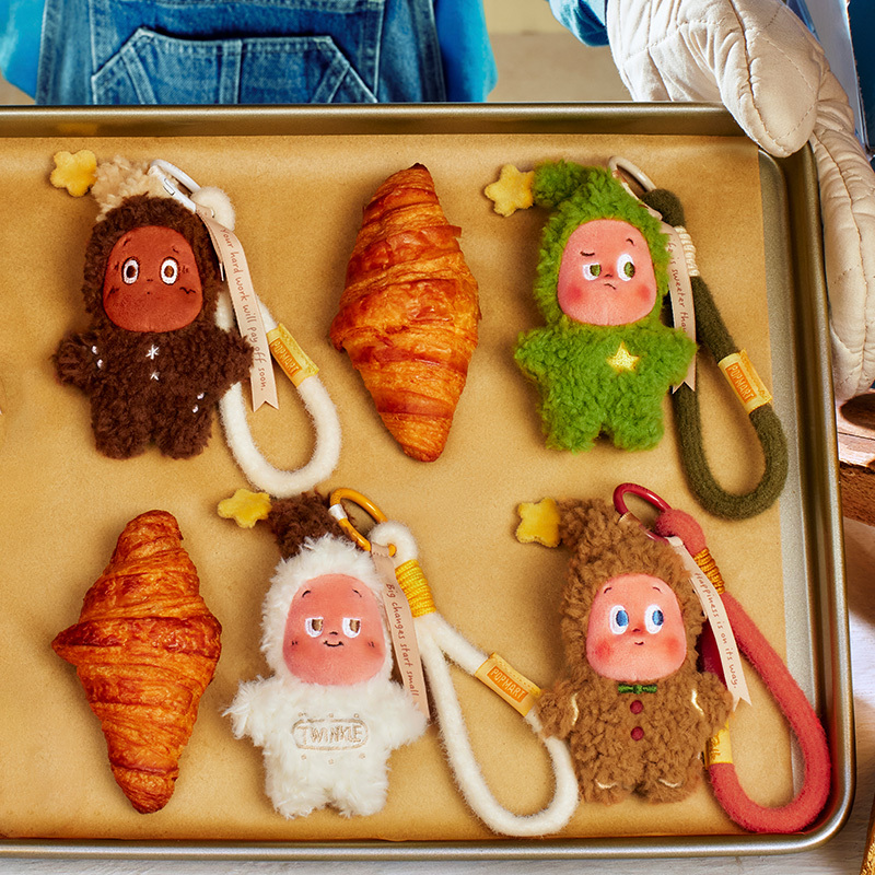 POP MART 星星人美味時刻系列 現烤小餅乾毛絨掛件盲盒