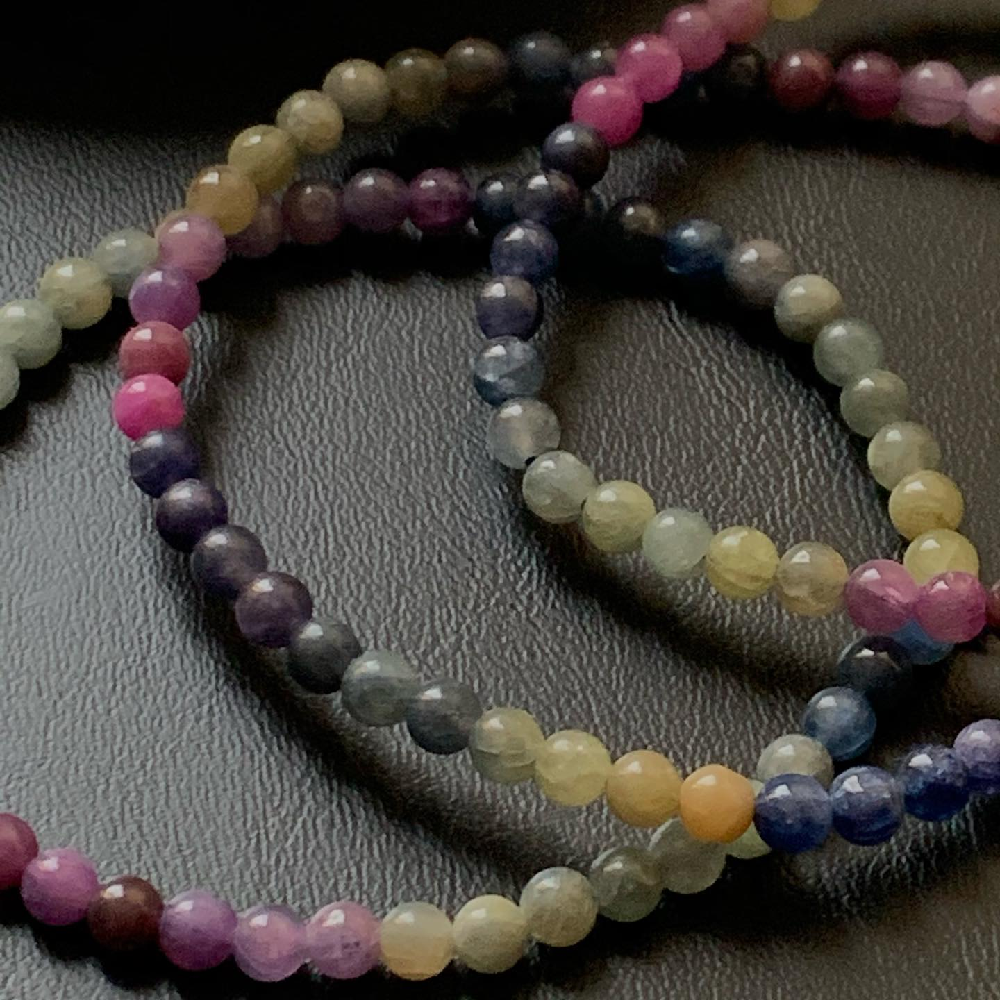 [原石] 紅藍寶石 彩藍寶石 手串