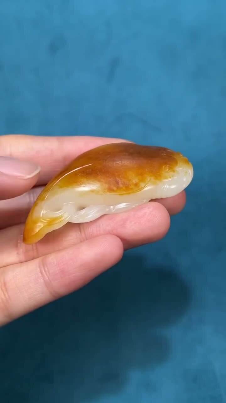 和田玉籽料帶子上朝,天然和田玉軟玉