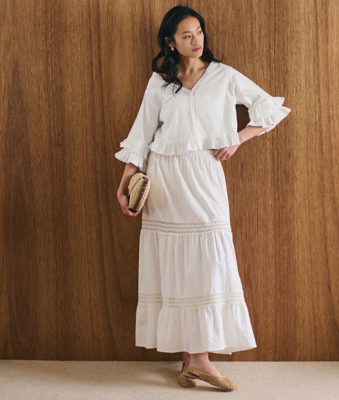 【預購】JN100814 coca 蕾絲拼接荷葉邊上衣