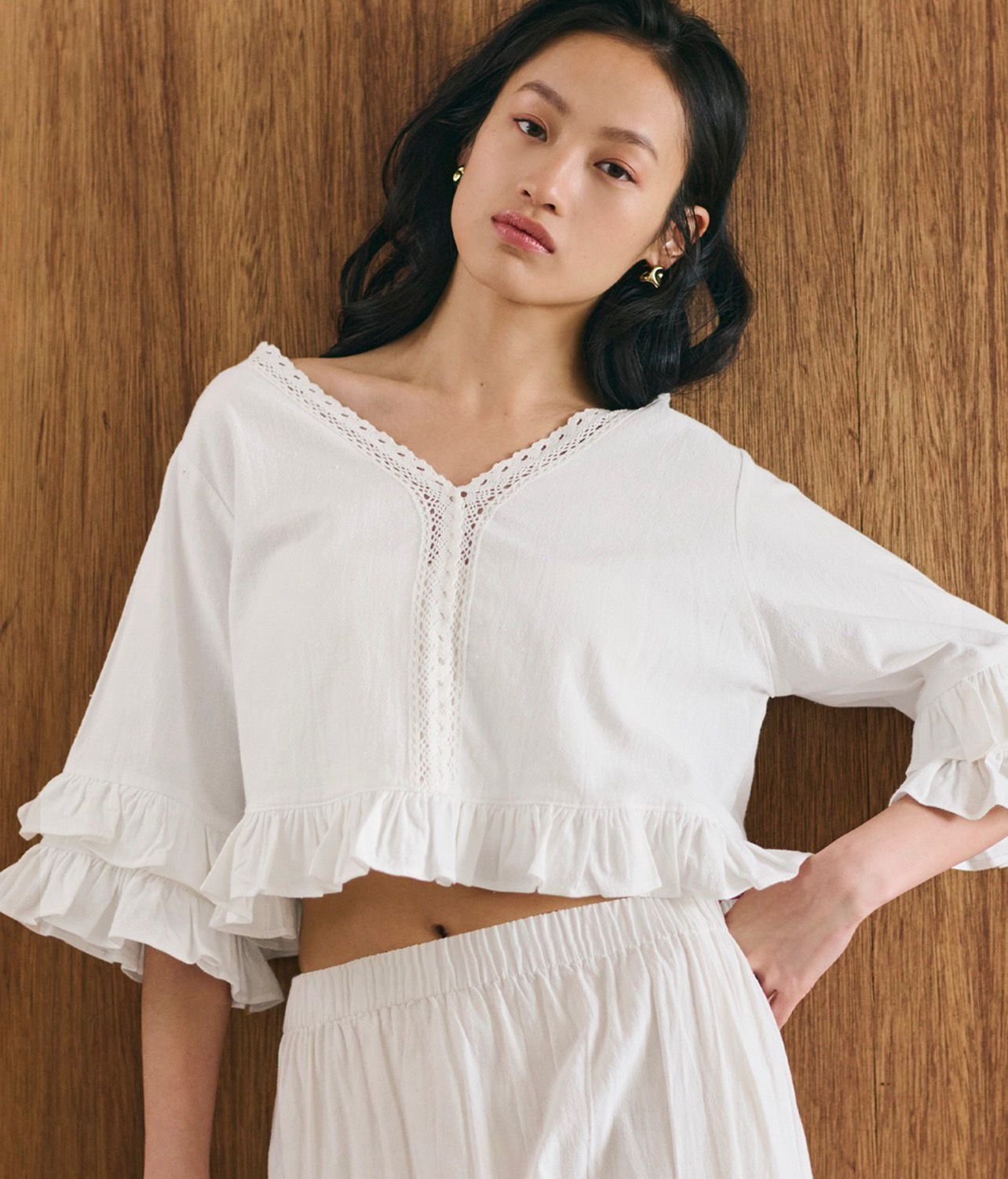 【預購】JN100814 coca 蕾絲拼接荷葉邊上衣