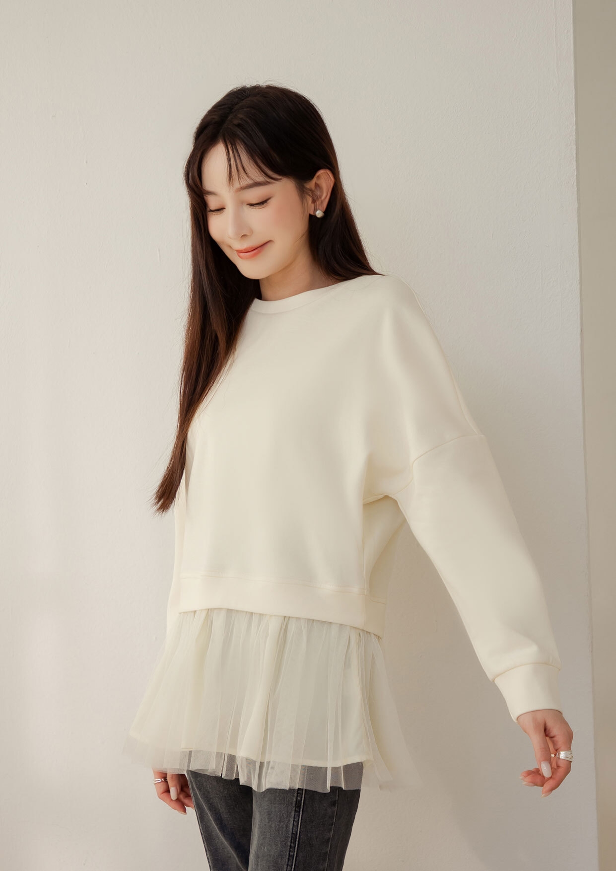 造型拼接網紗裙襬落肩上衣