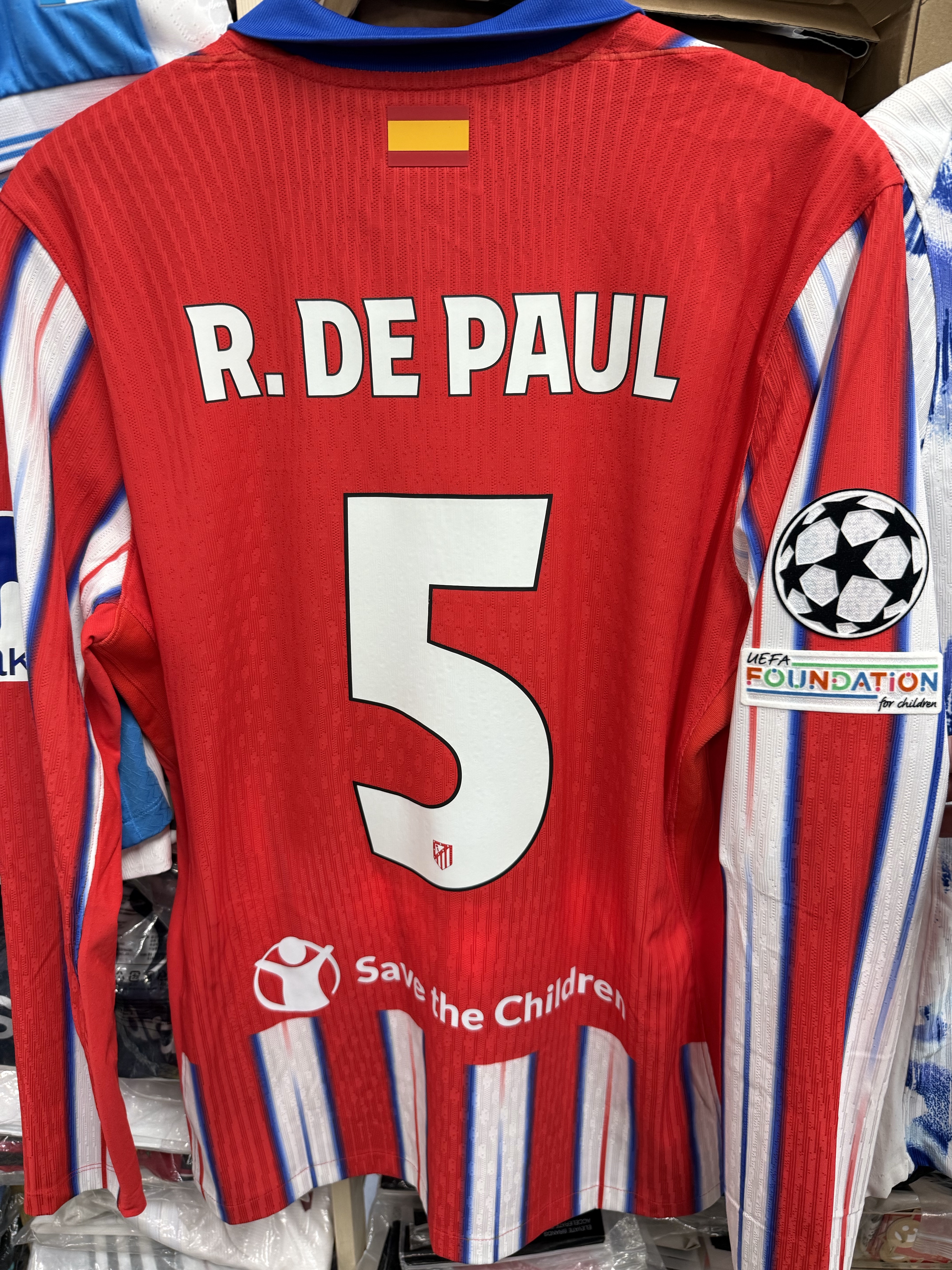 24-25馬德里體育會迪保羅主場長袖更衣室球員版球衣