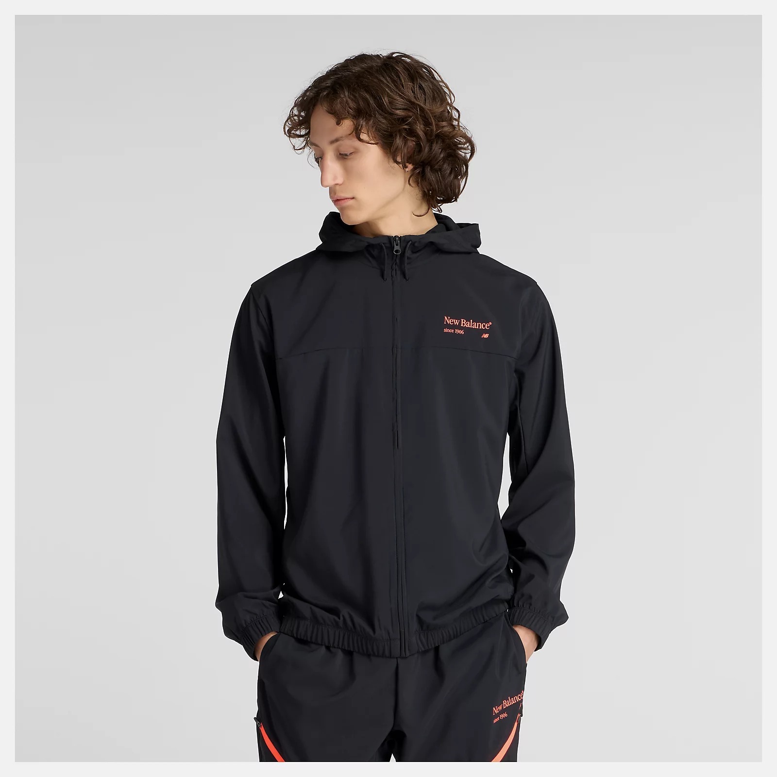 NEW BALANCE 外套 NB 黑色 螢光LOGO 風衣外套 男 MJ53527BK