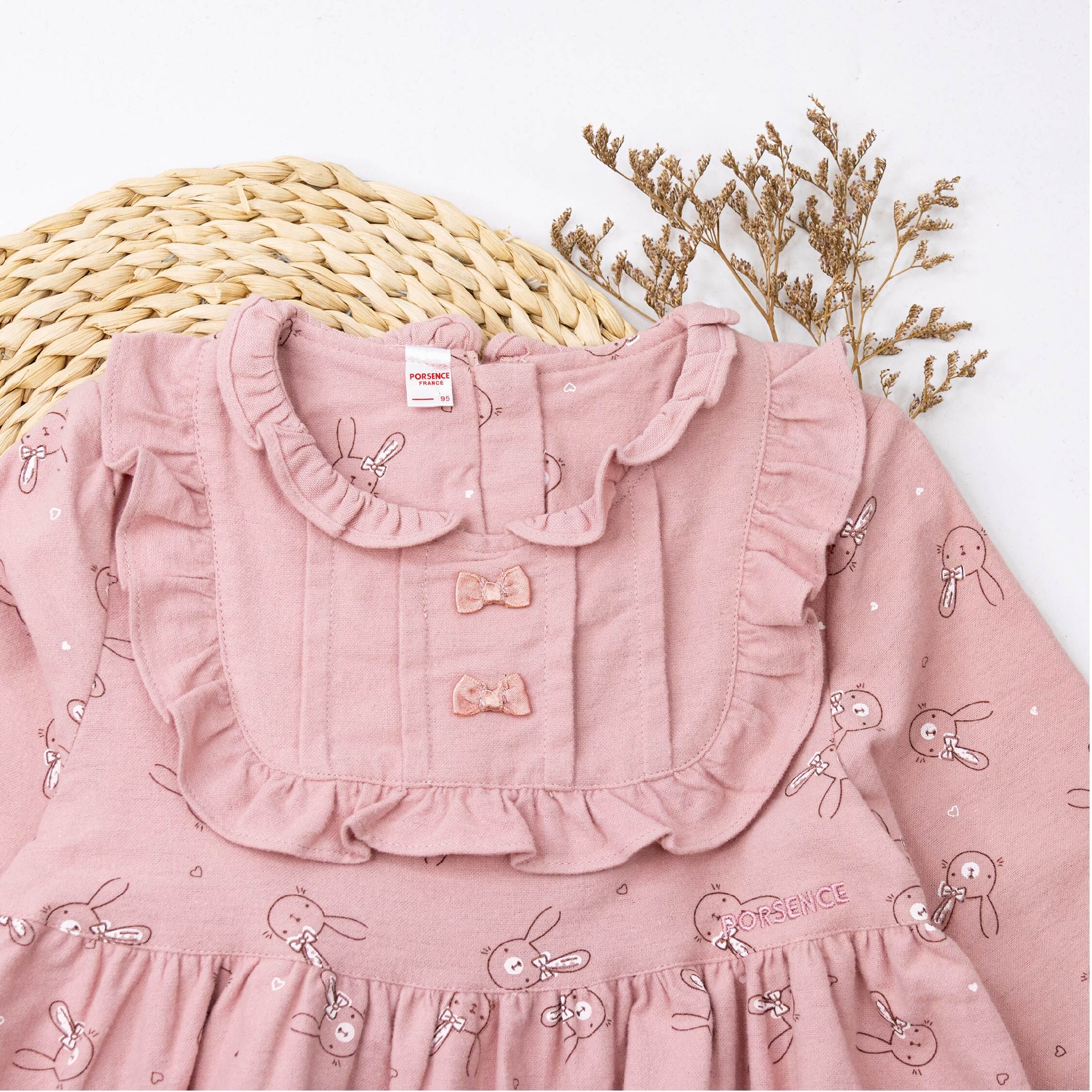 波紳士【22528】氣質荷葉拼接兔兔印花洋裝