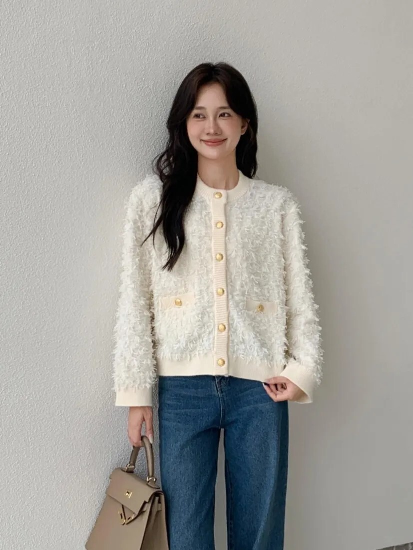 雲朵白立體抽鬚感圓領排釦上衣外套-F (Elegant & Love)