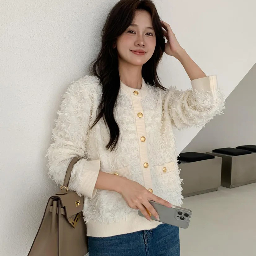 雲朵白立體抽鬚感圓領排釦上衣外套-F (Elegant & Love)