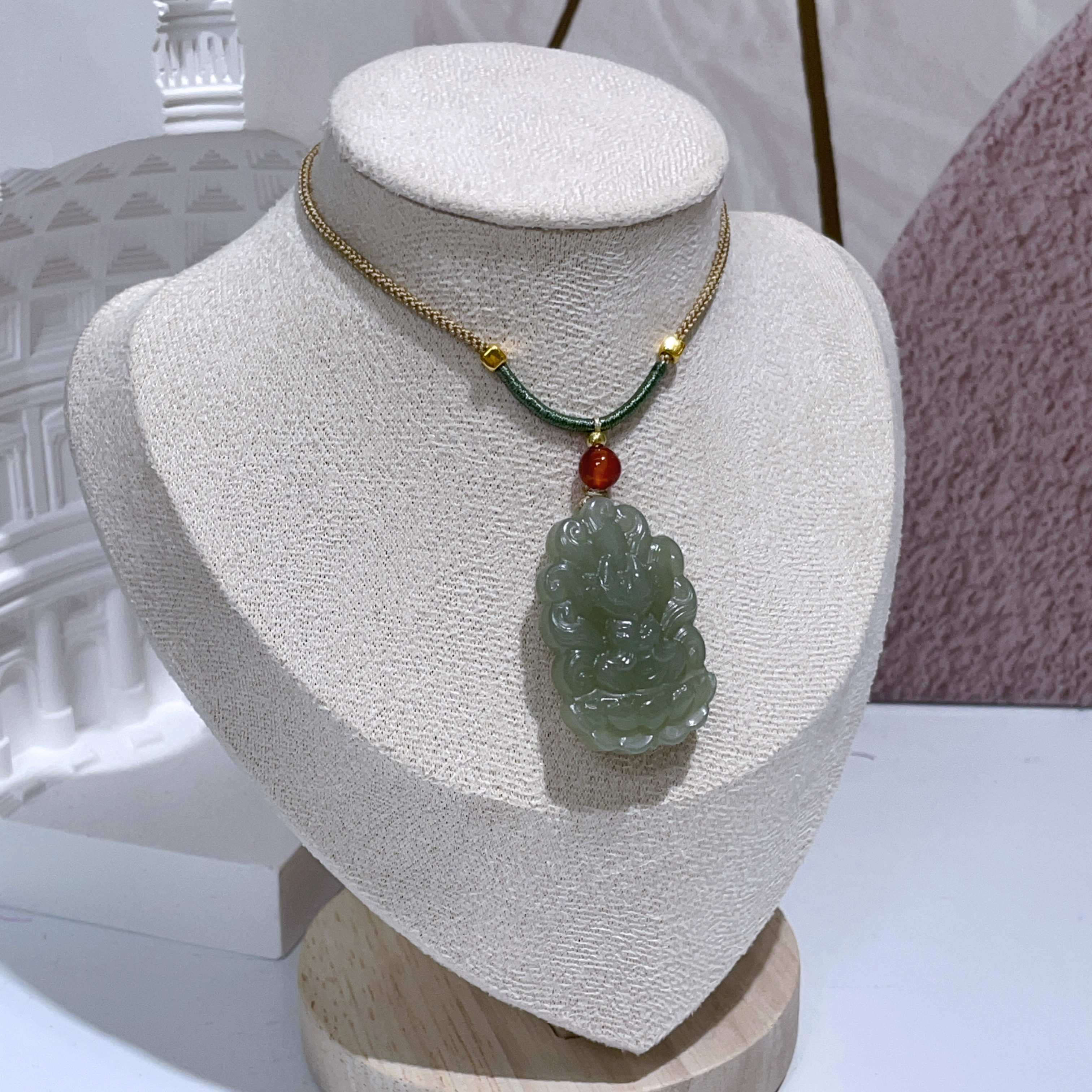 和田玉狐狸雕刻頸繩