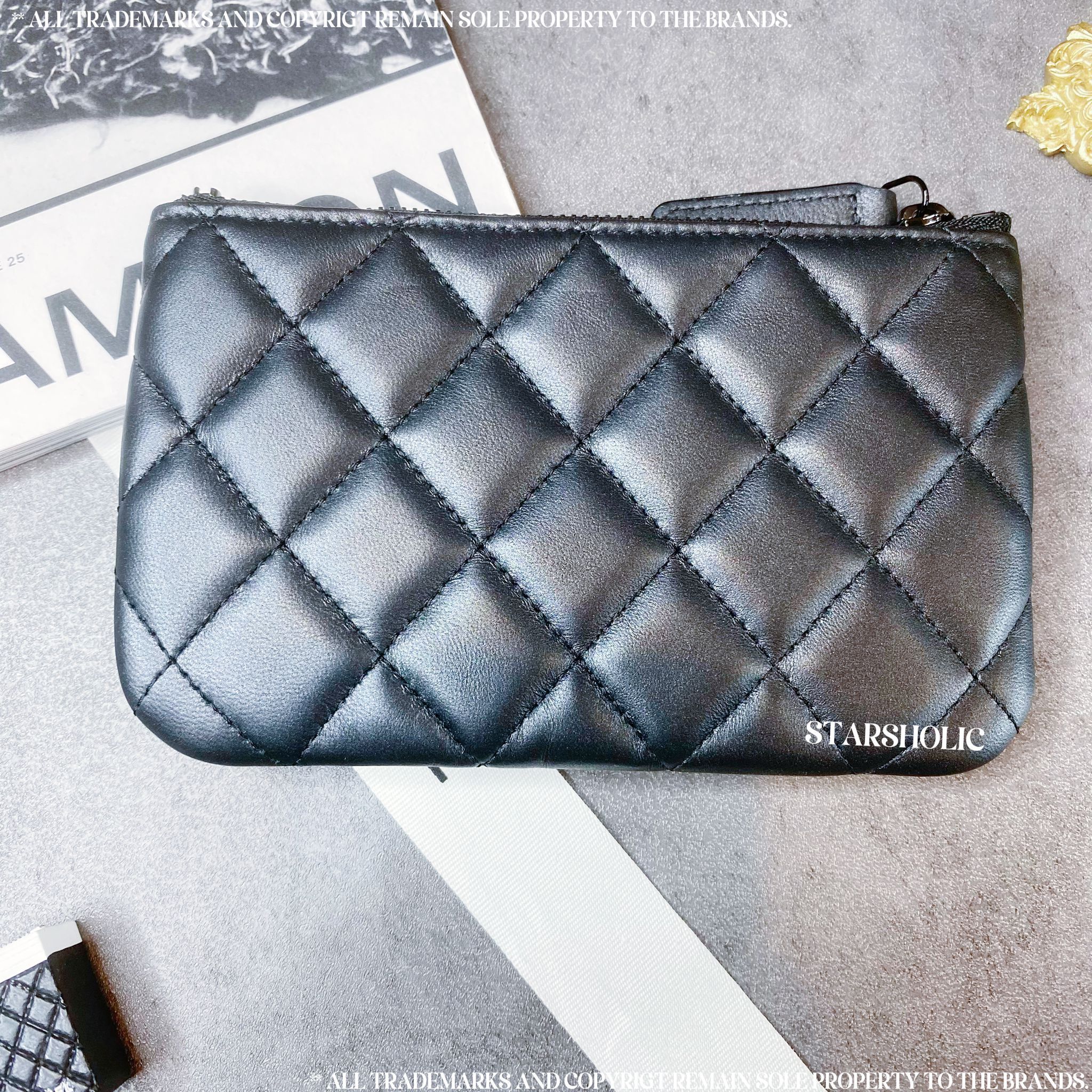 「SOLD」 CHANEL Classic Mini Pouch *So Black*