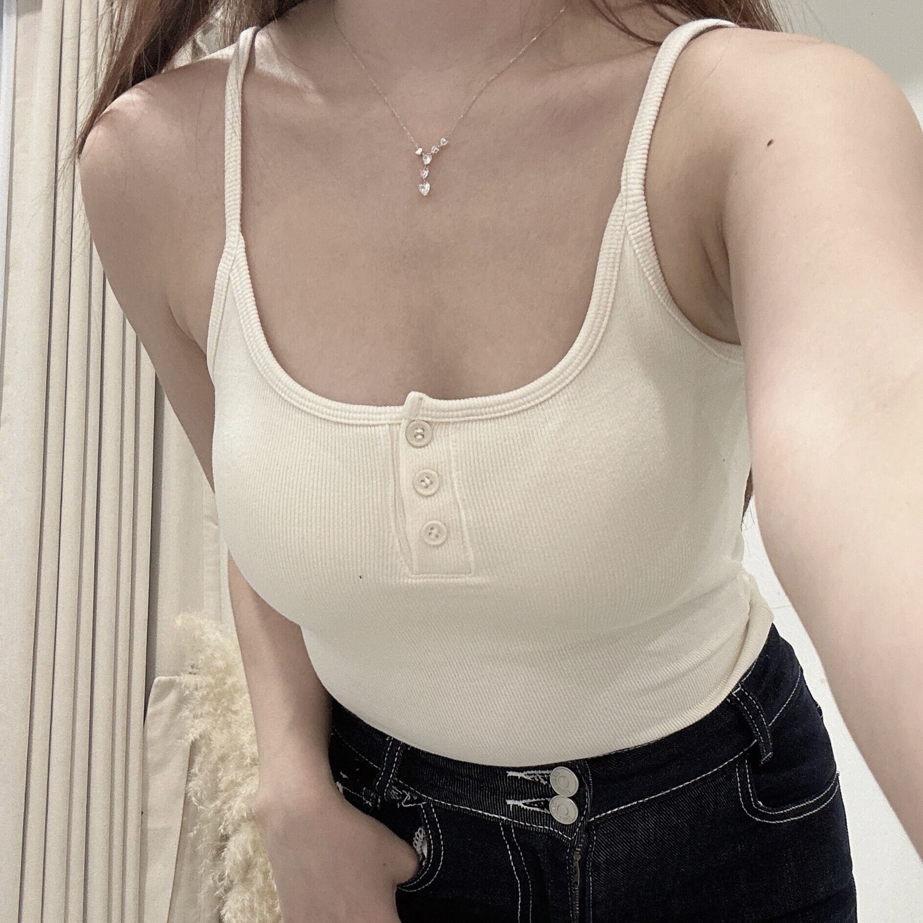 CL01鈕扣細肩胸墊背心
